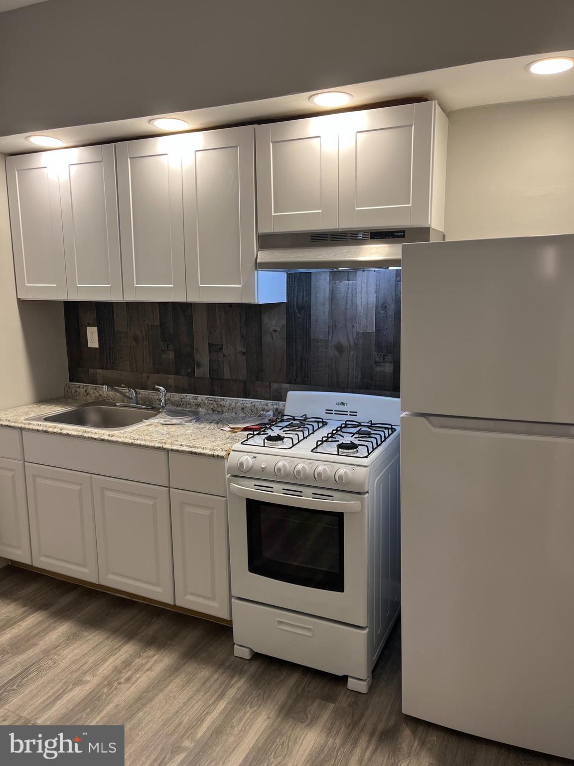 OLNEY - Residential Lease