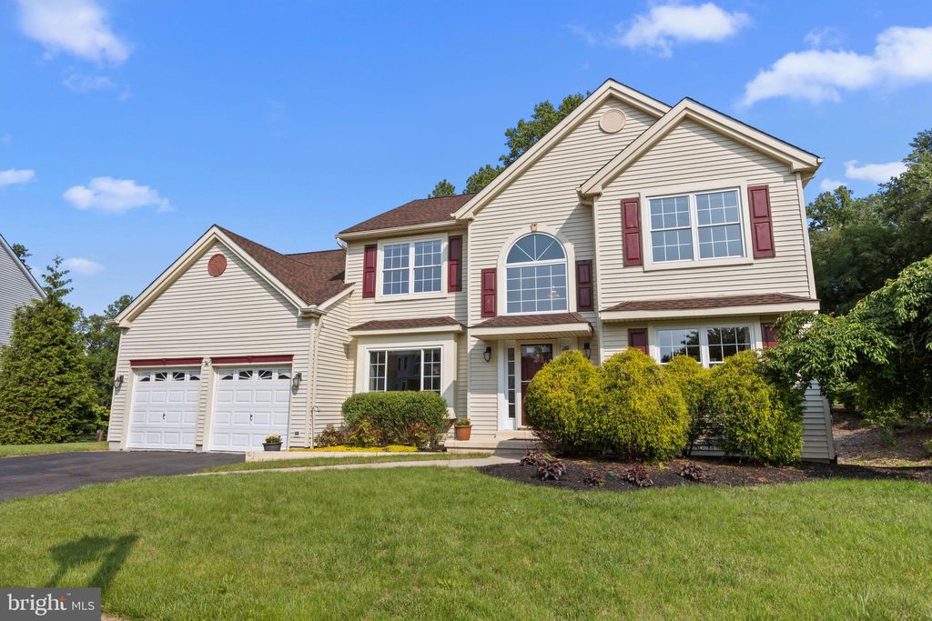 Photo of 46 Fairway Drive, LANGHORNE, PA 19047 (MLS # PABU2097422)