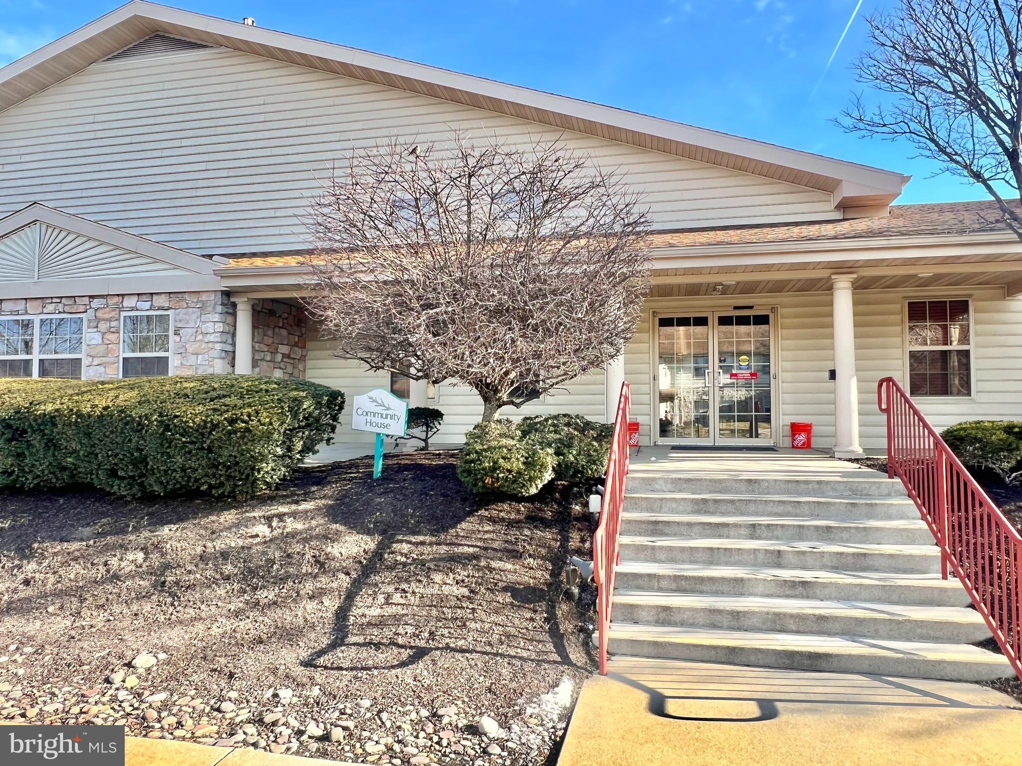 JUNIPER VILLAGE AT LEBANO - Residential