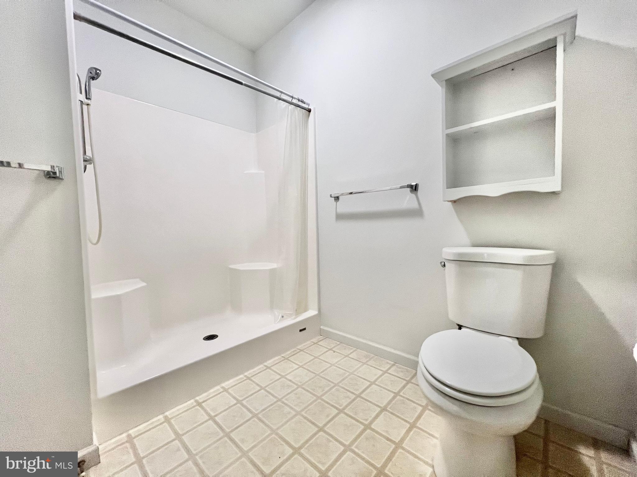 JUNIPER VILLAGE AT LEBANO - Residential