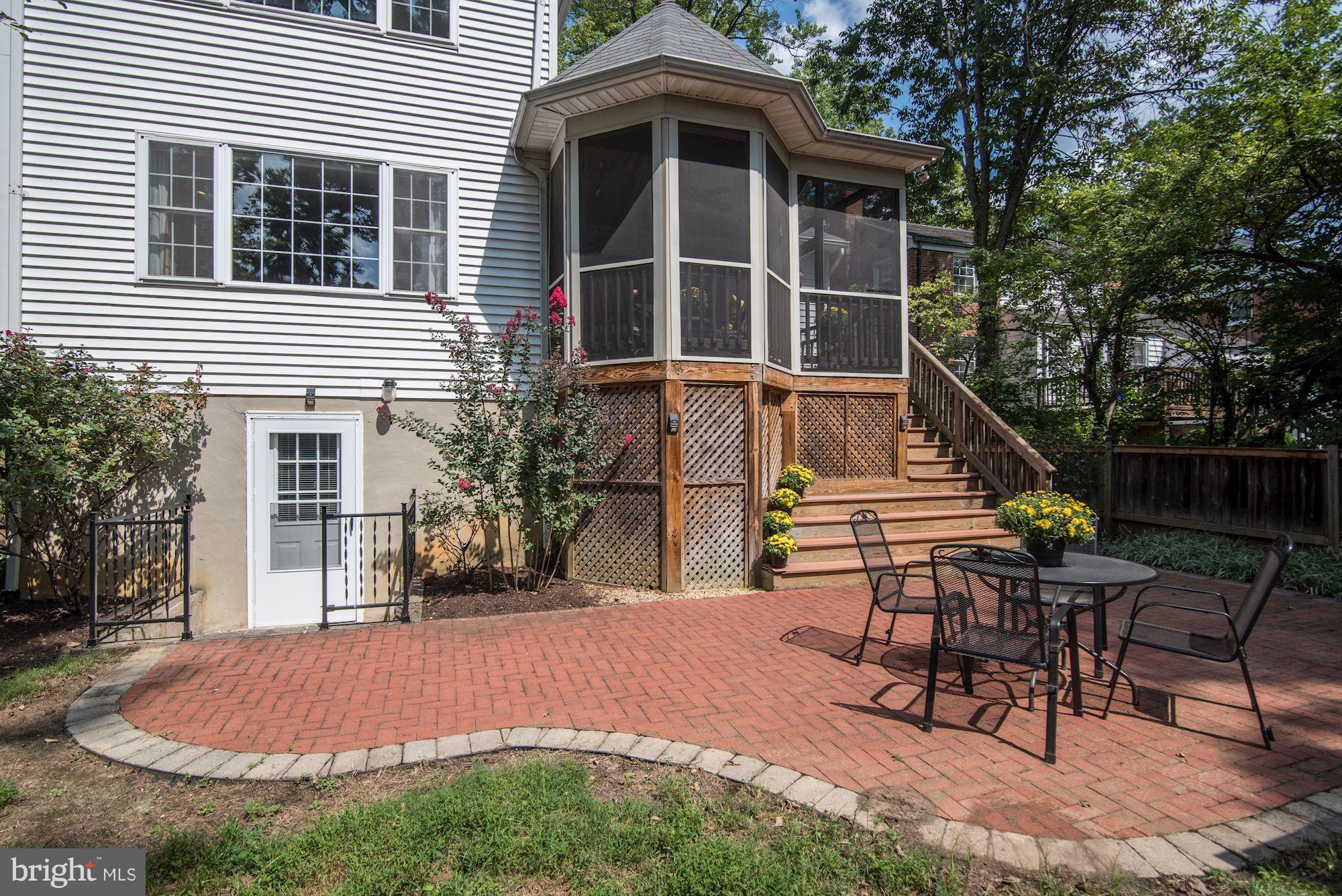 OAKMONT - Residential