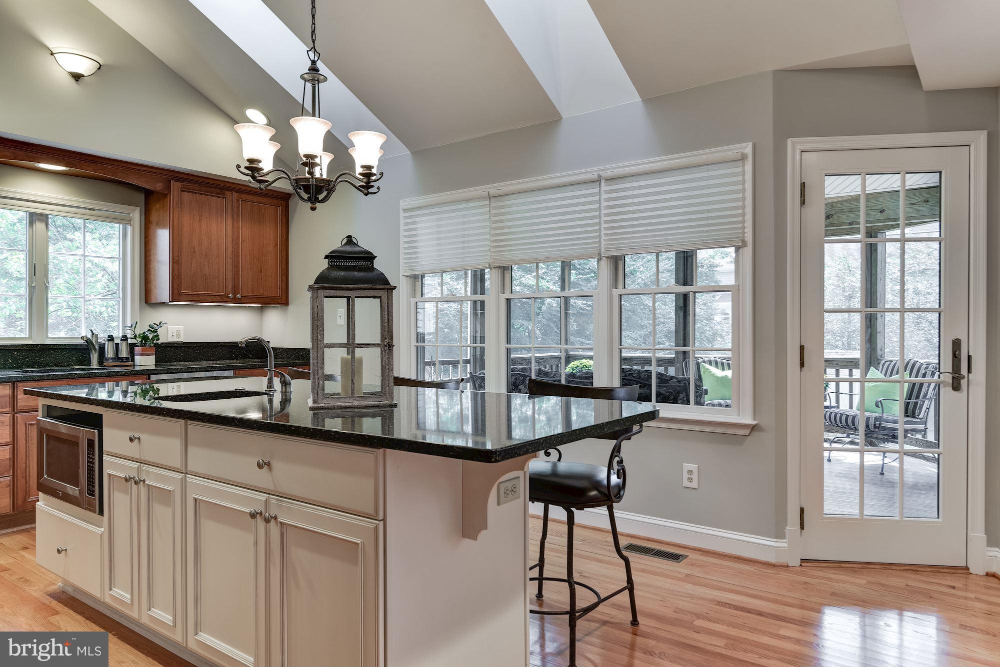 OAKMONT - Residential