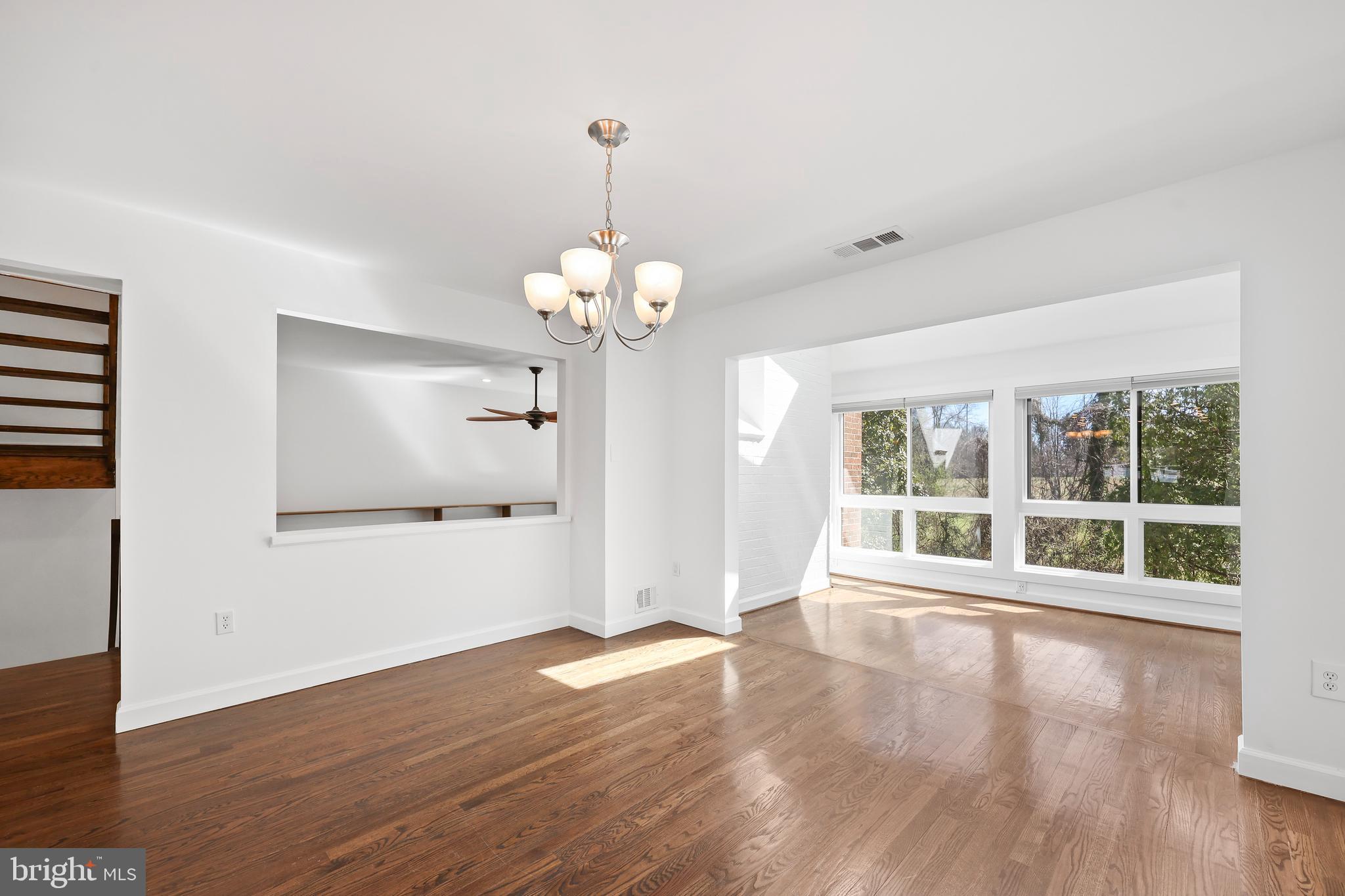 RESTON - Residential