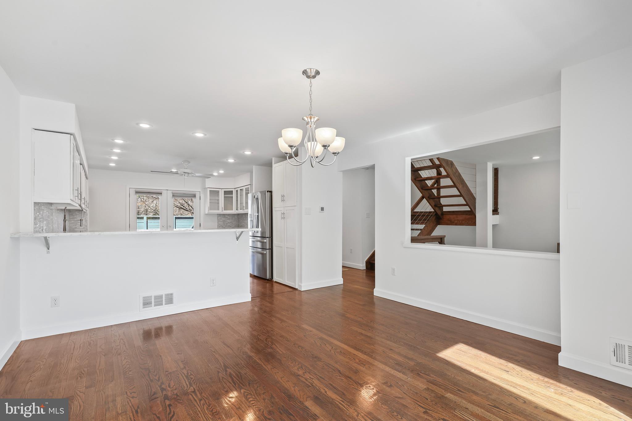 RESTON - Residential