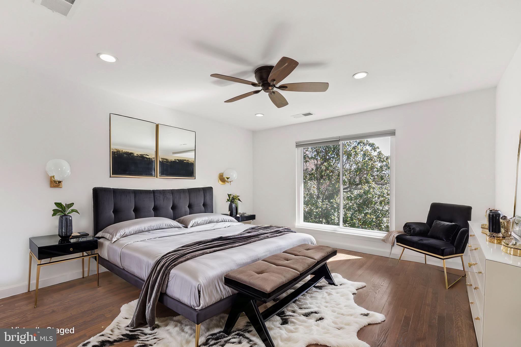 RESTON - Residential