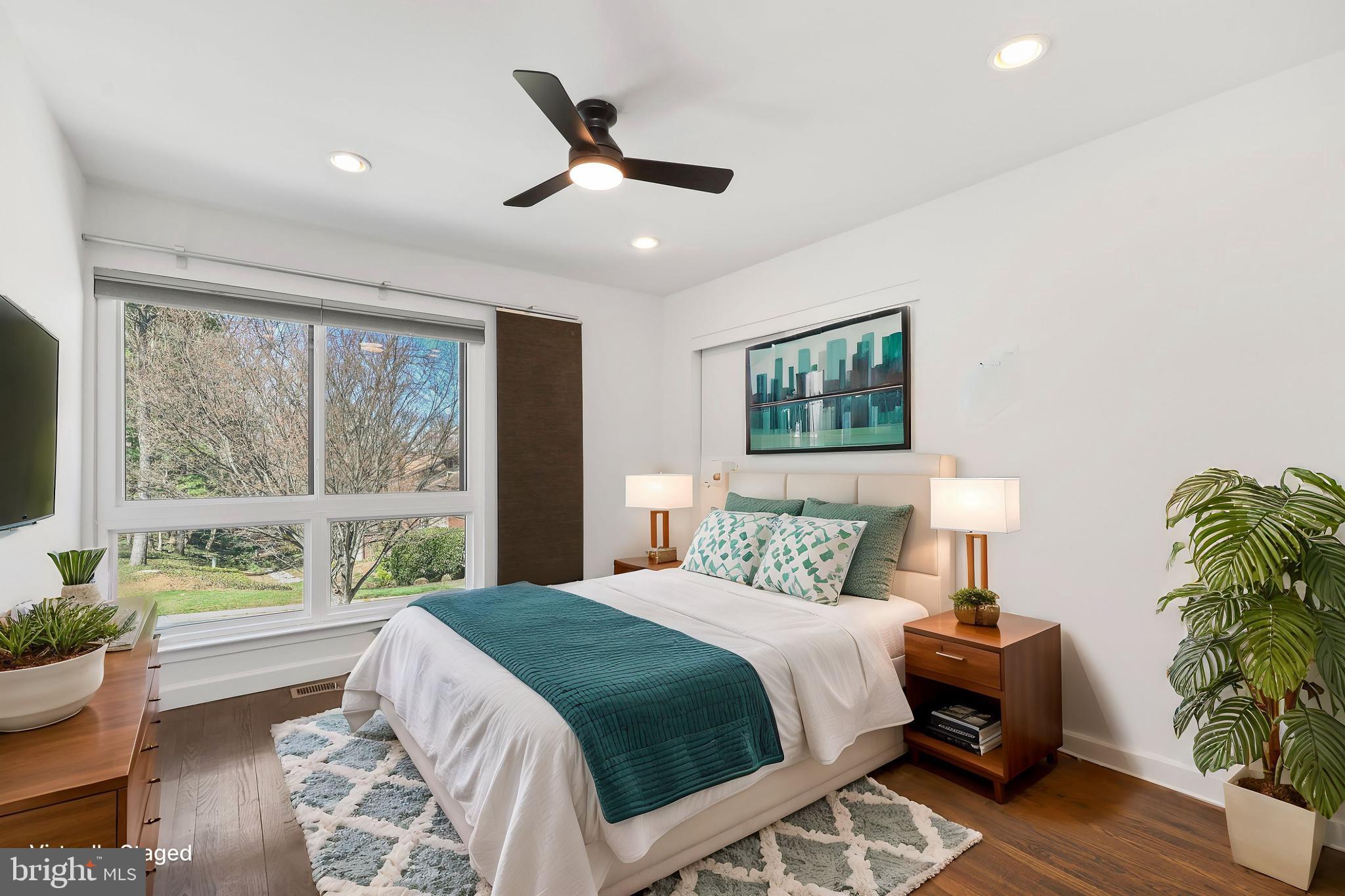 RESTON - Residential