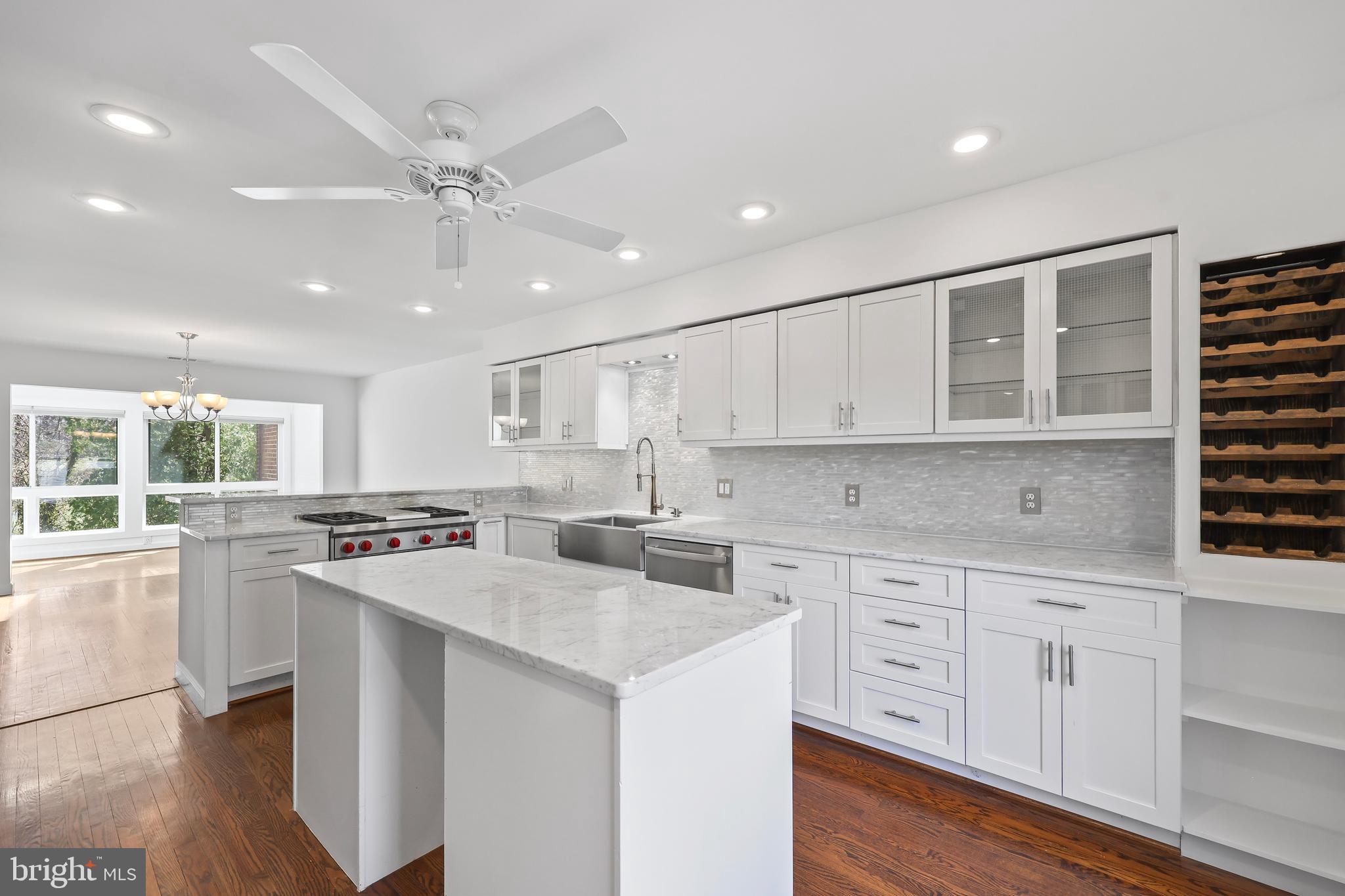 RESTON - Residential