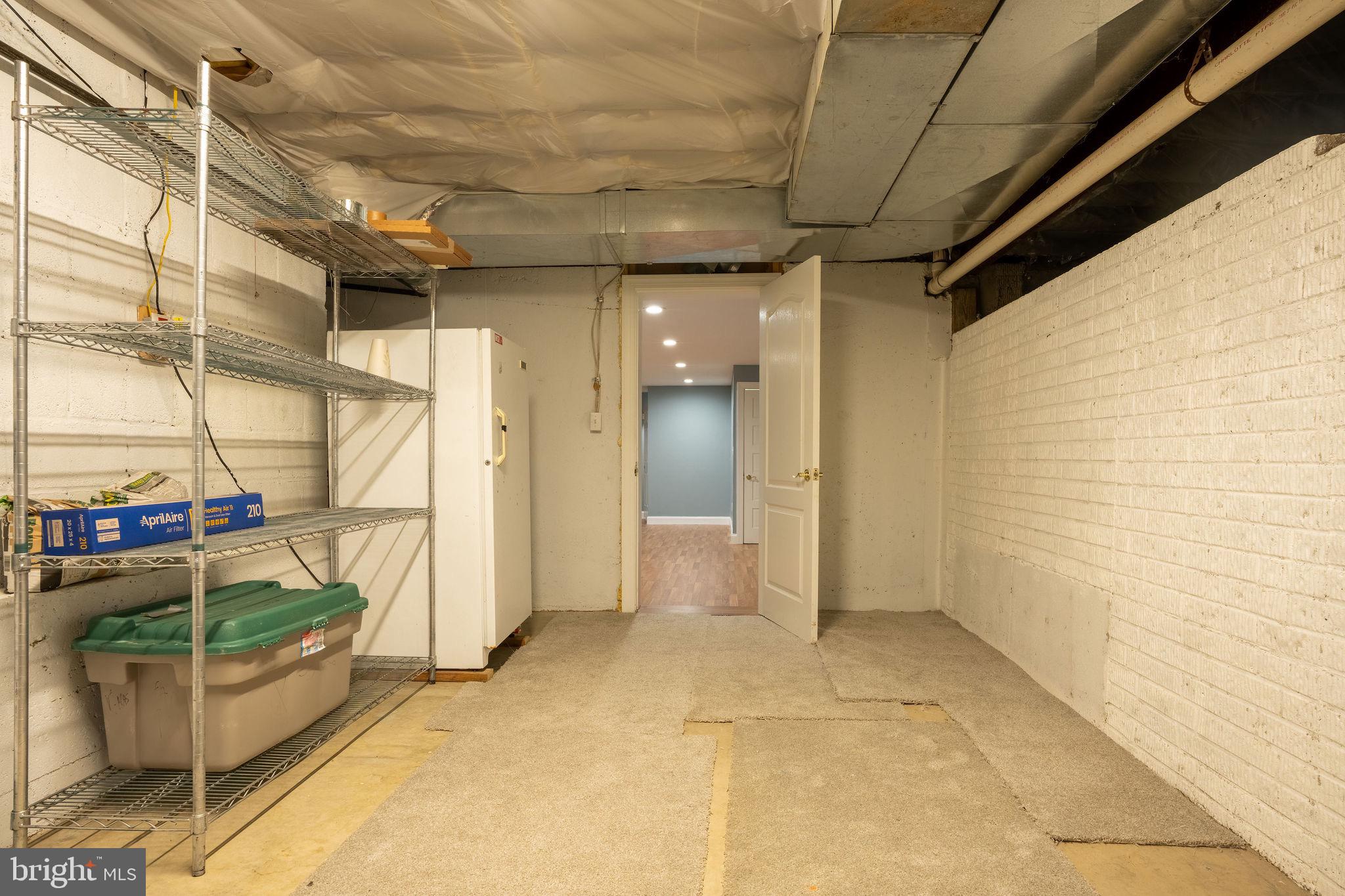 DAMASCUS OUTSIDE - Residential