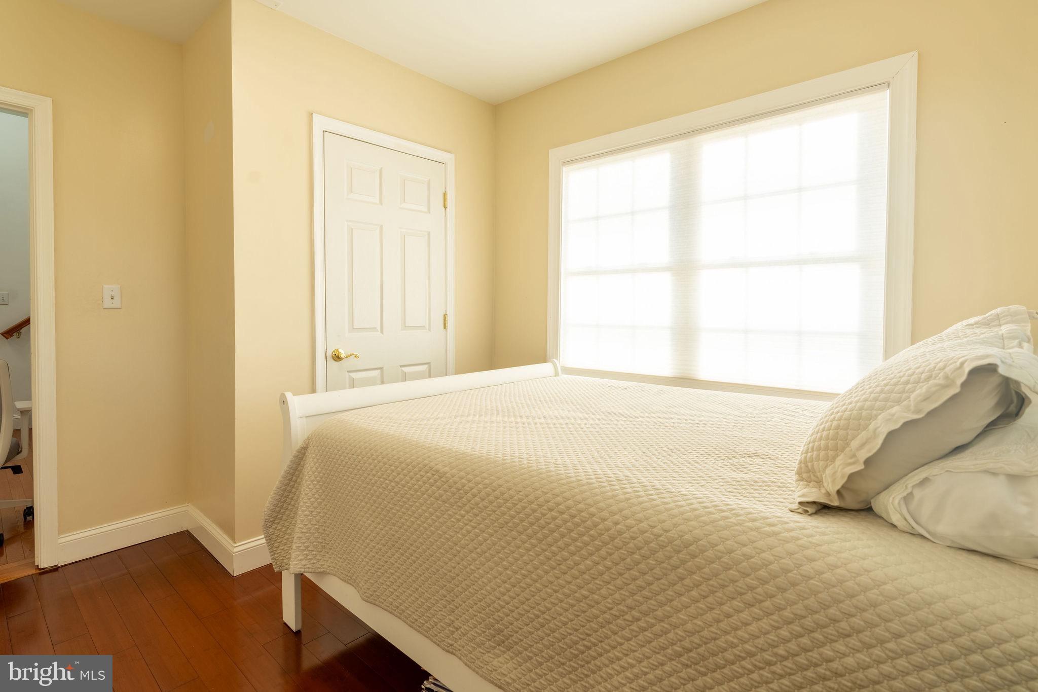 DAMASCUS OUTSIDE - Residential