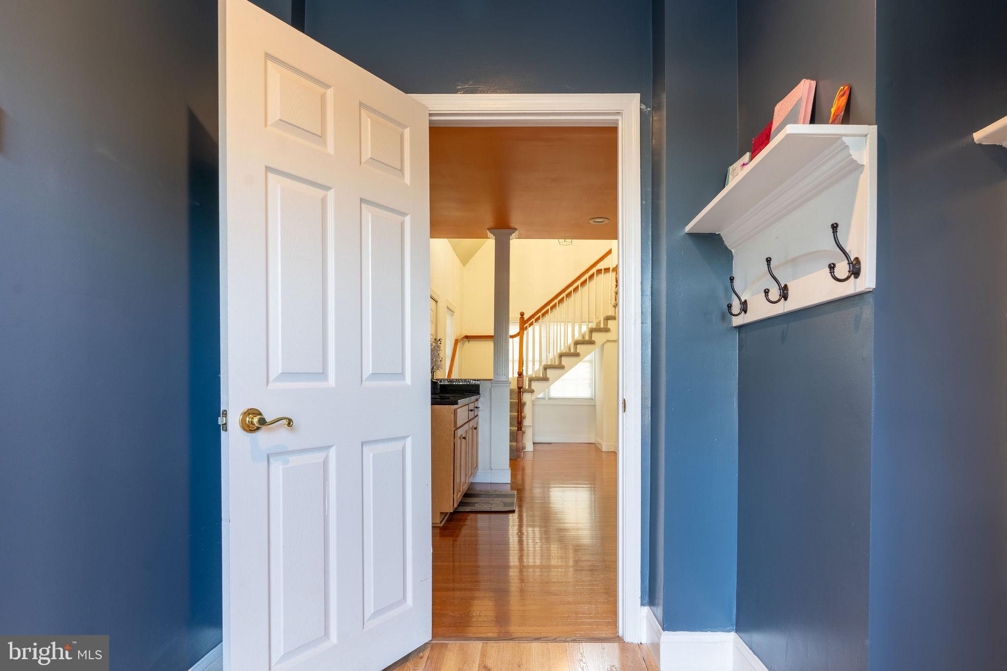 DAMASCUS OUTSIDE - Residential