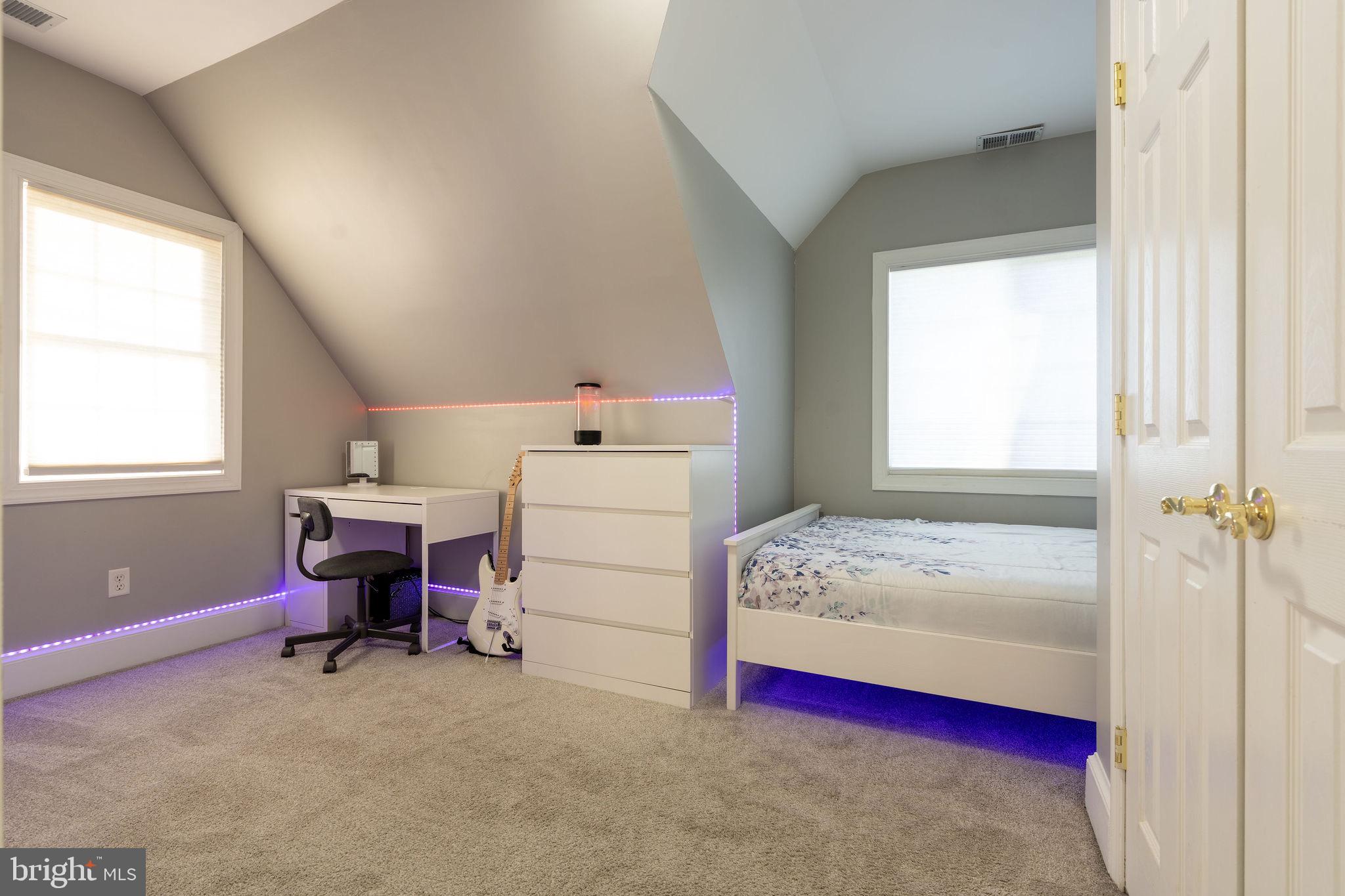 DAMASCUS OUTSIDE - Residential