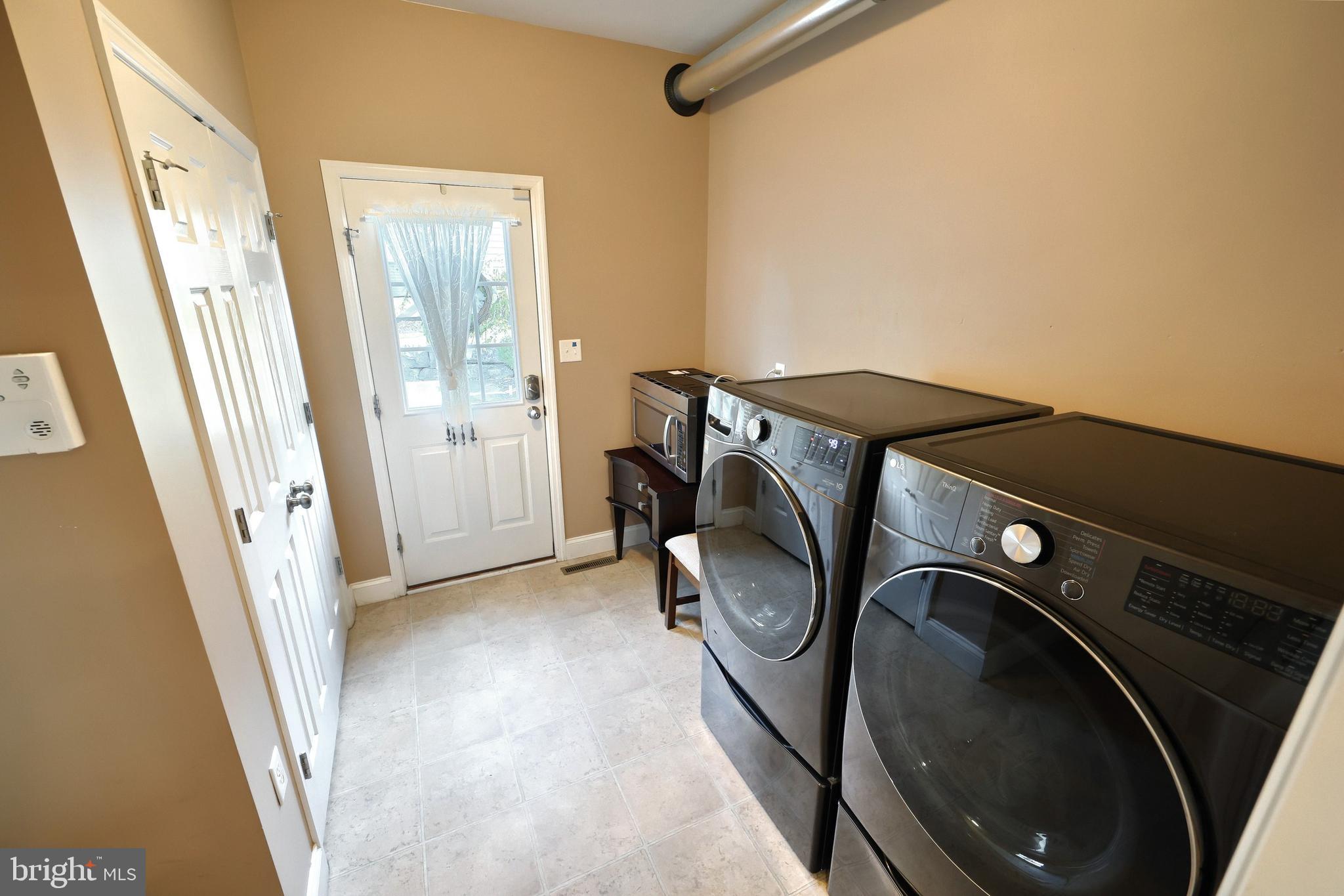 SPRINGWOOD - Residential