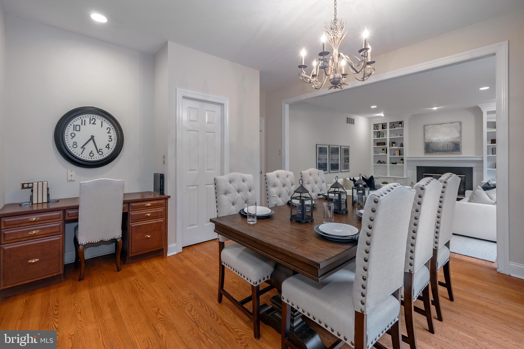 STURBRIDGE - Residential