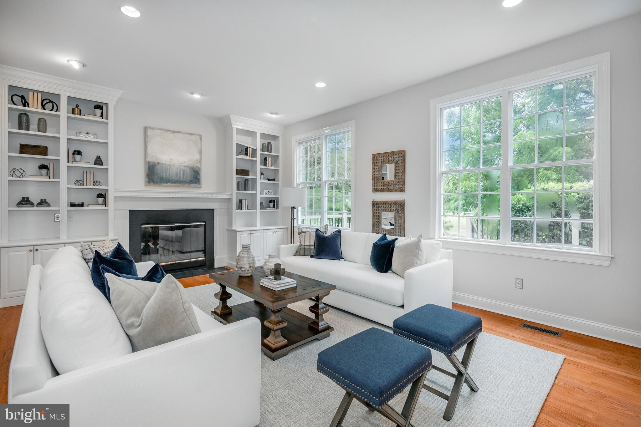 STURBRIDGE - Residential