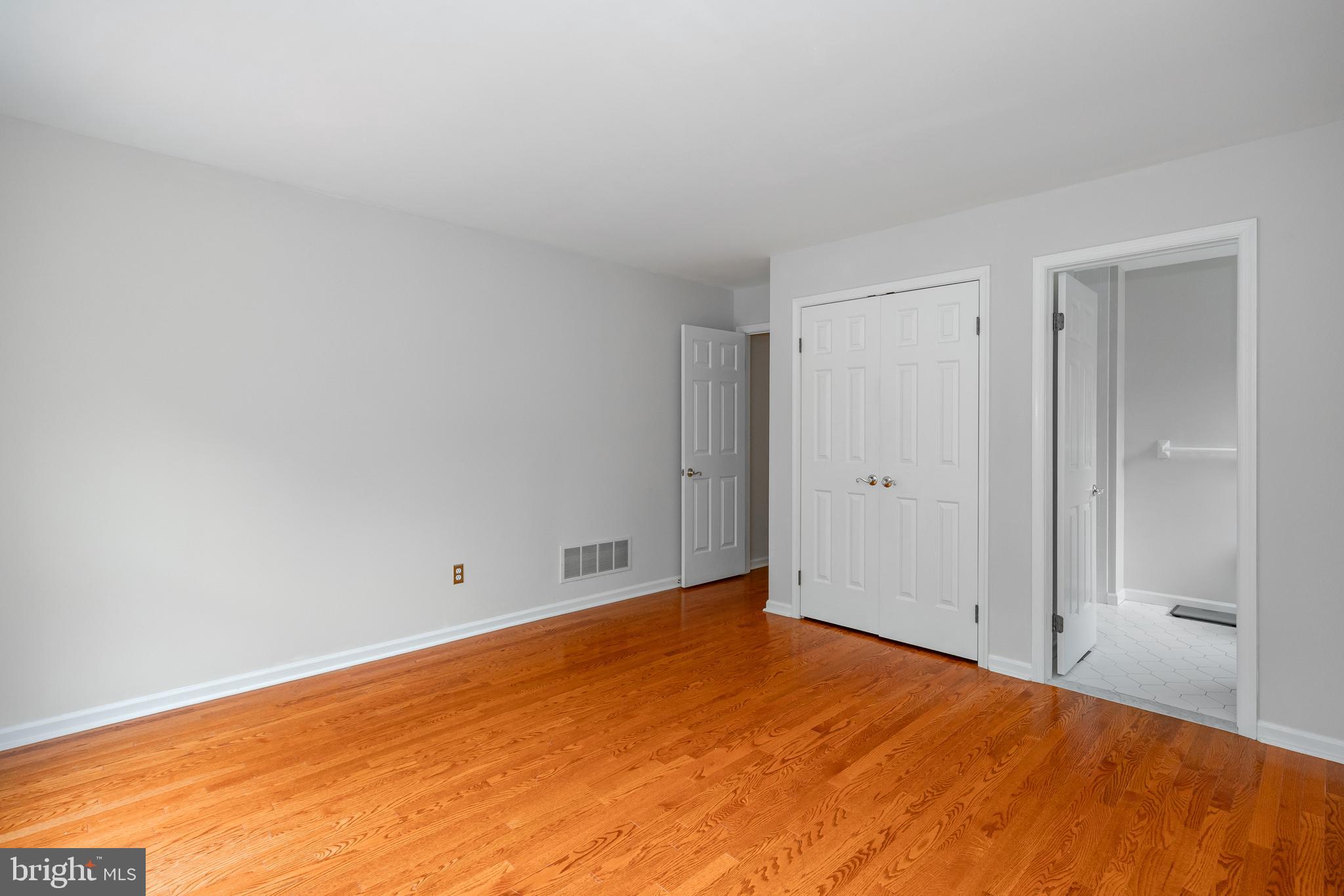 STURBRIDGE - Residential