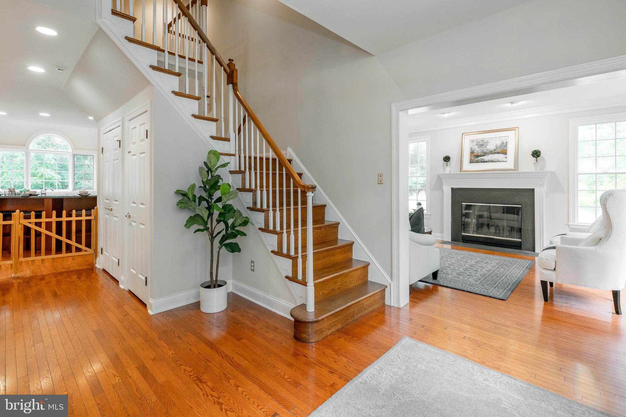 STURBRIDGE - Residential