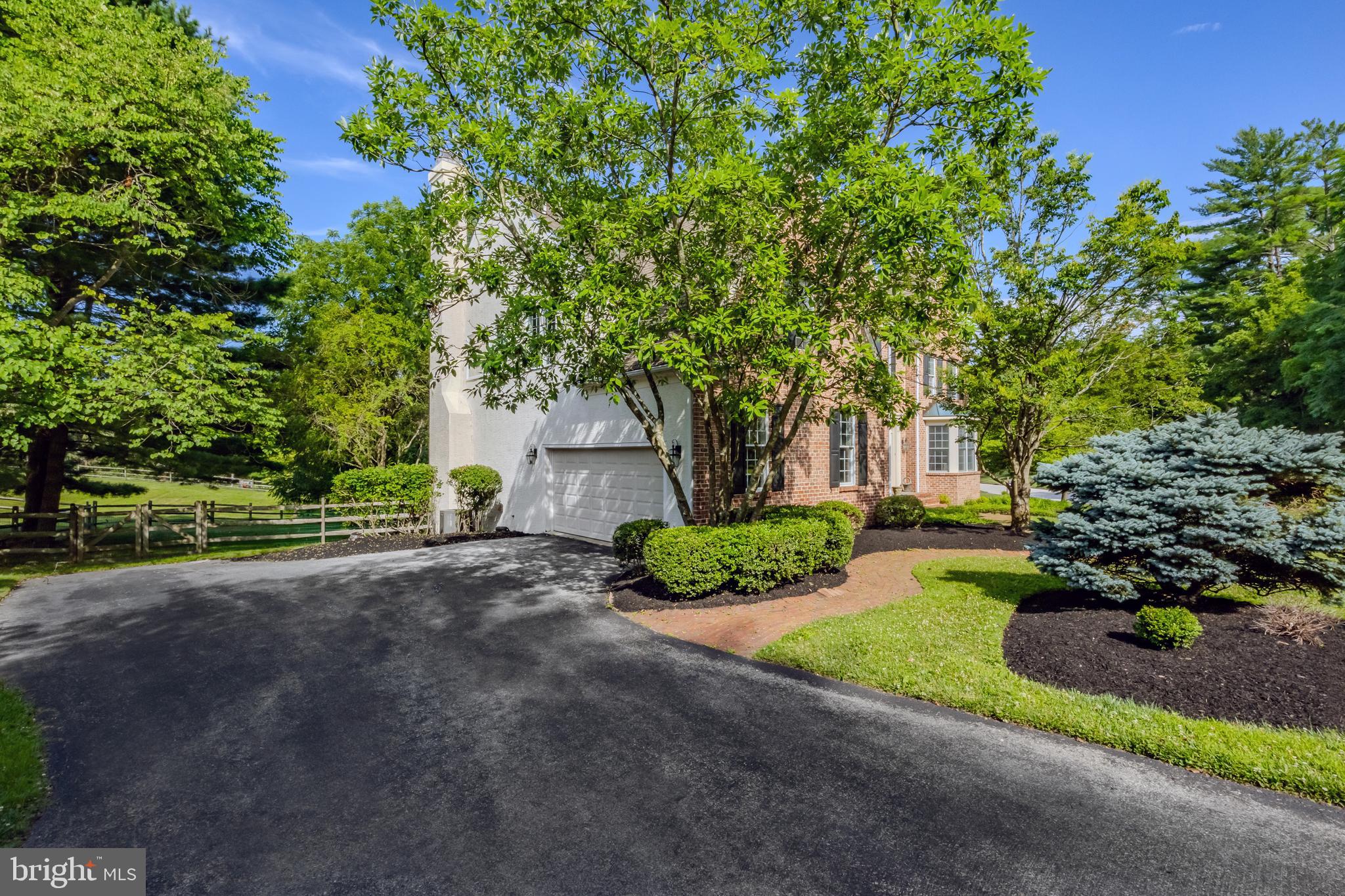 STURBRIDGE - Residential