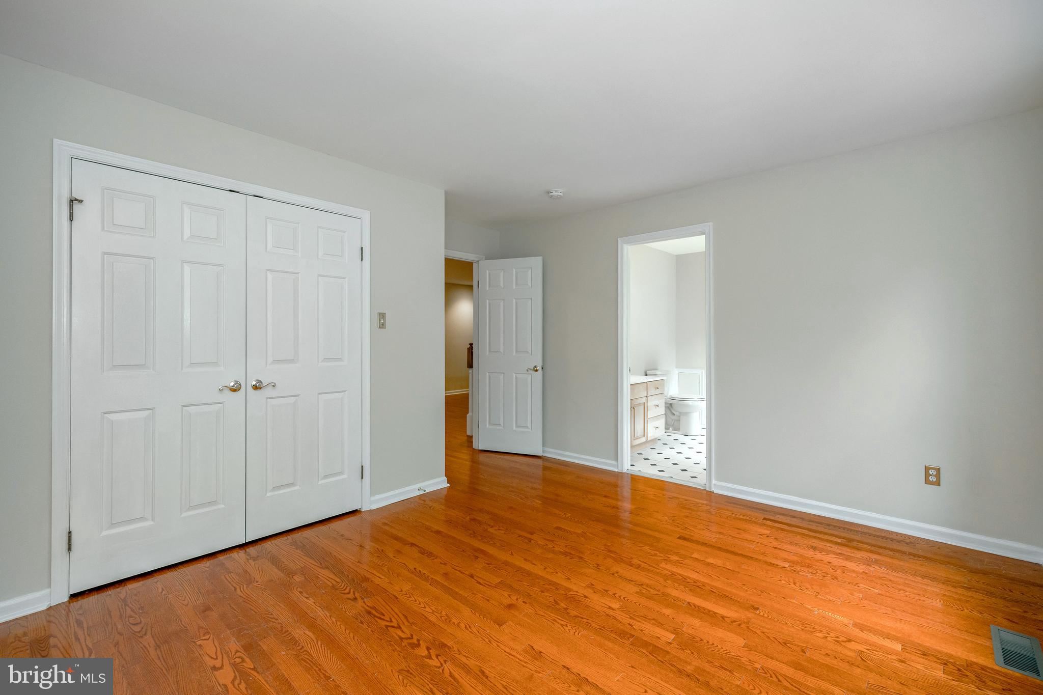 STURBRIDGE - Residential