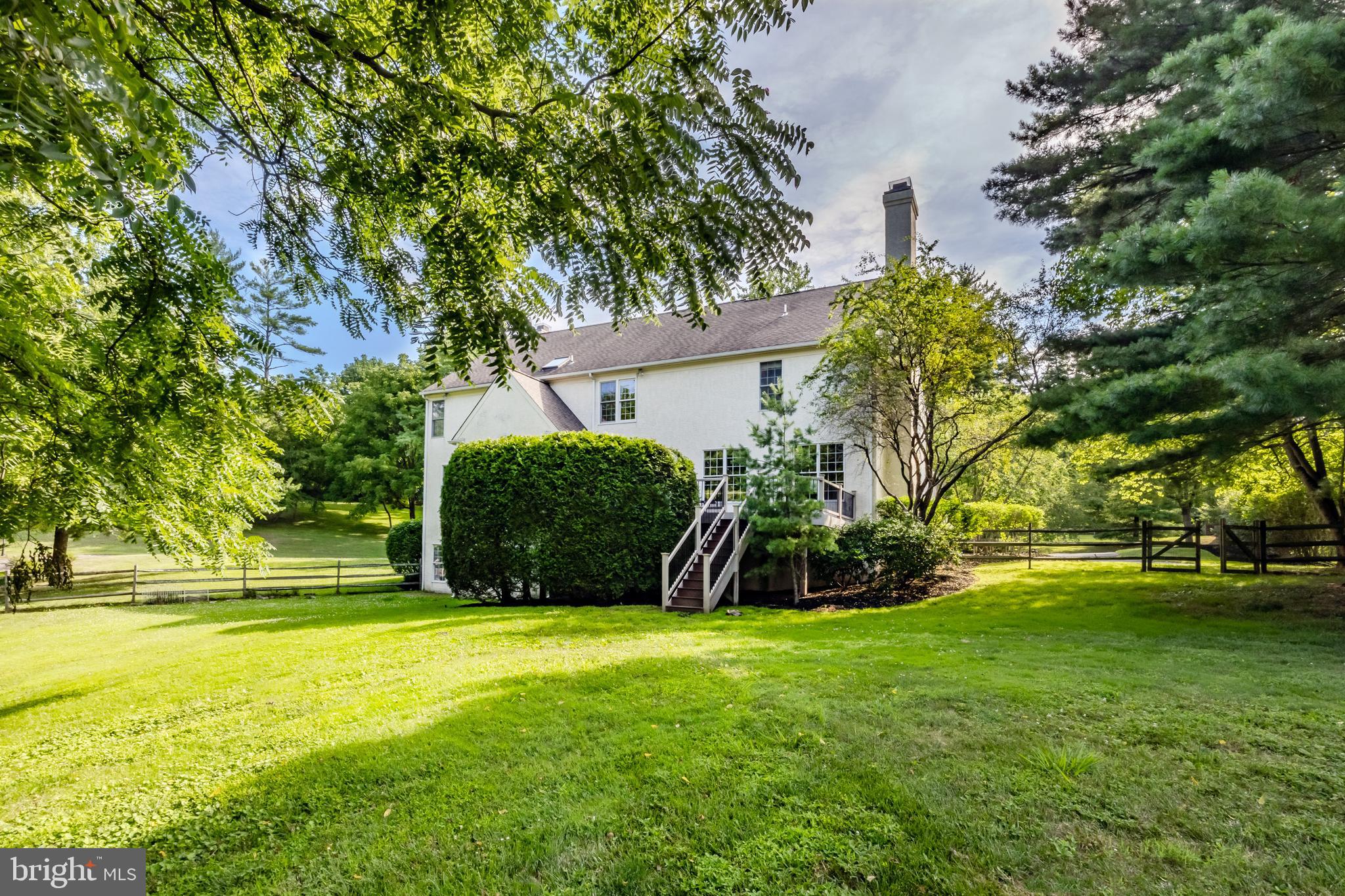 STURBRIDGE - Residential