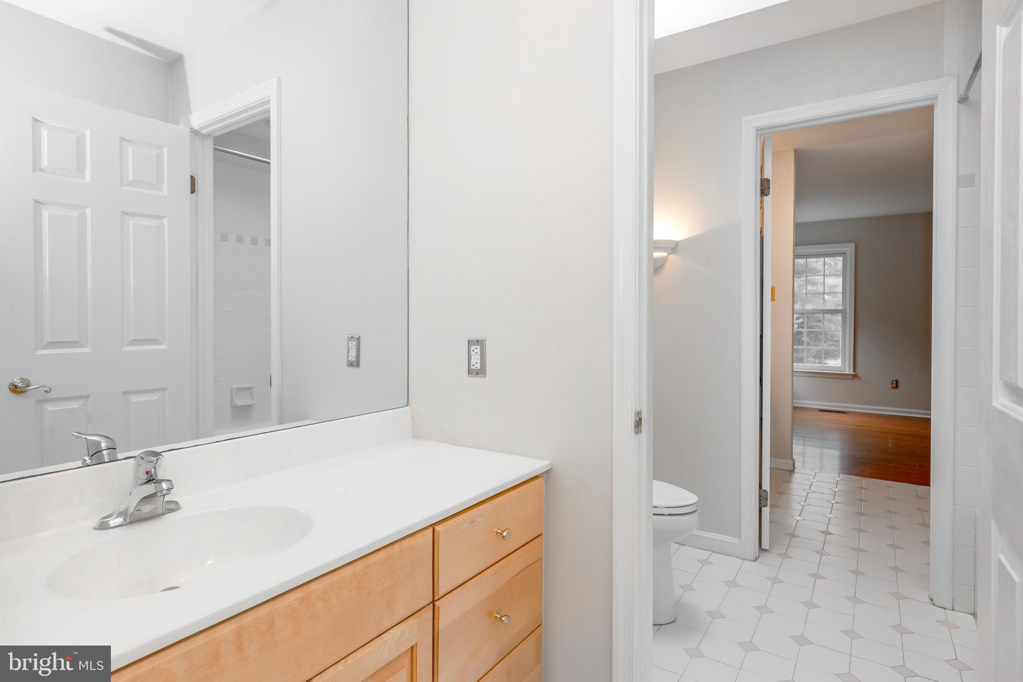 STURBRIDGE - Residential