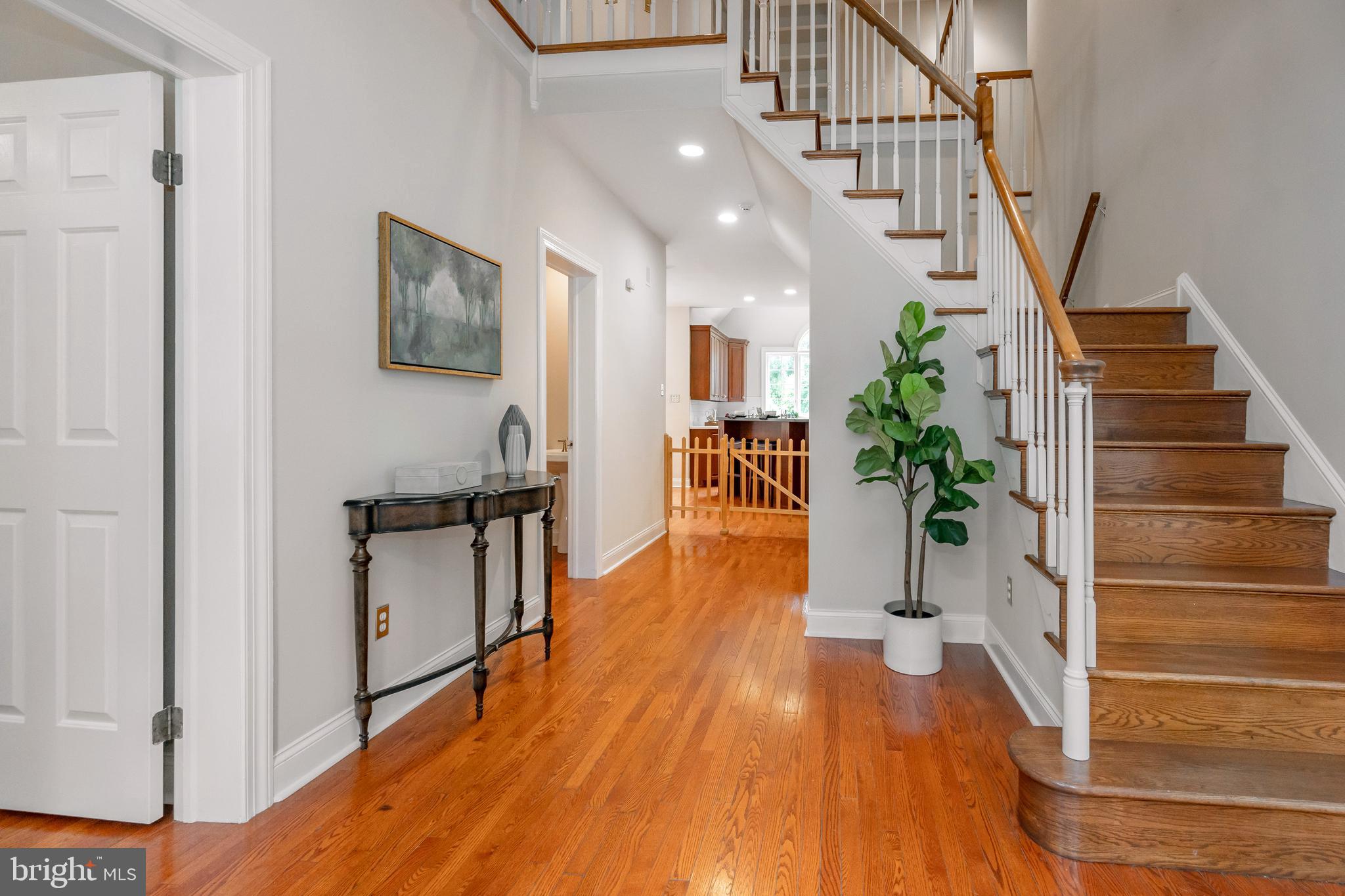 STURBRIDGE - Residential