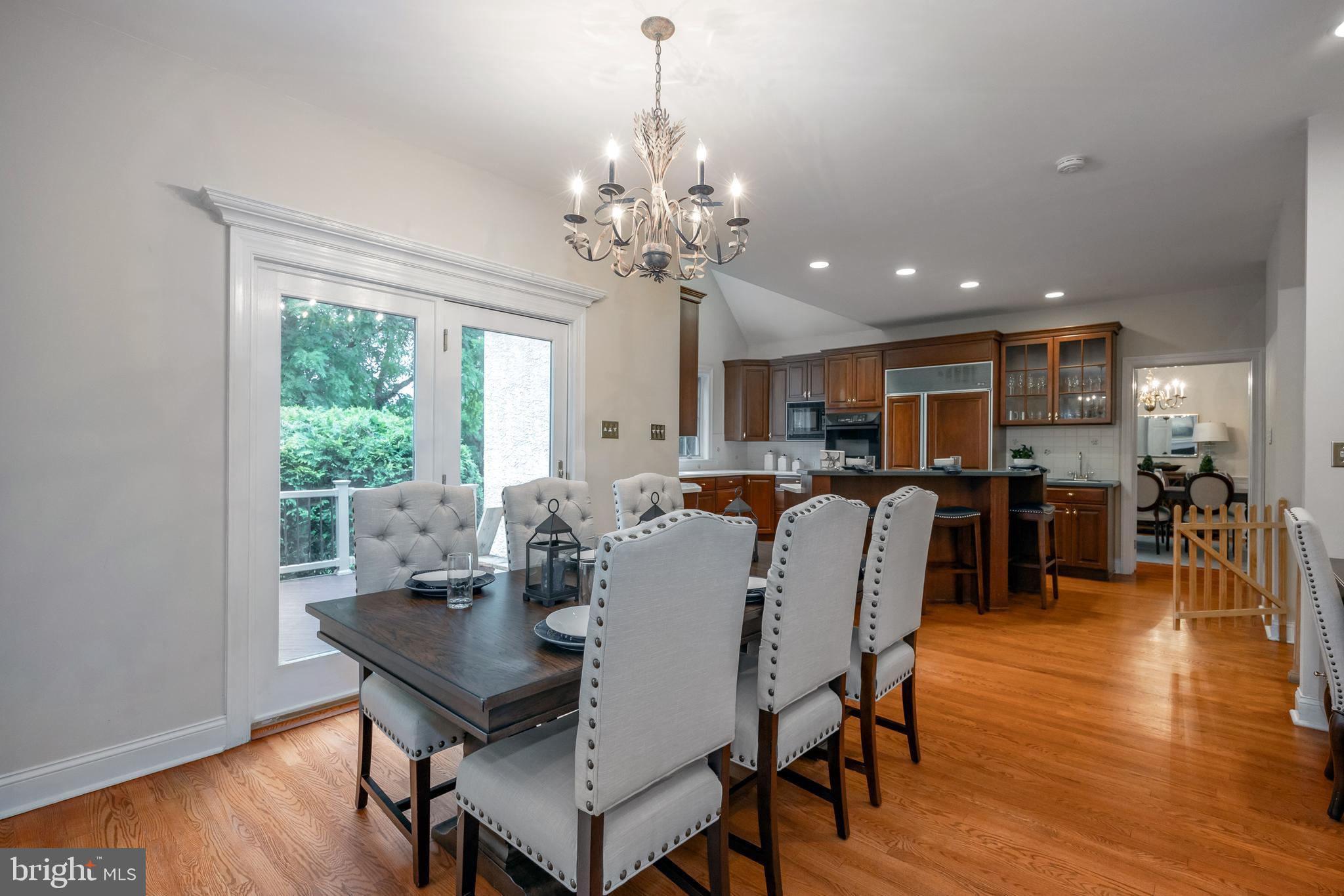 STURBRIDGE - Residential