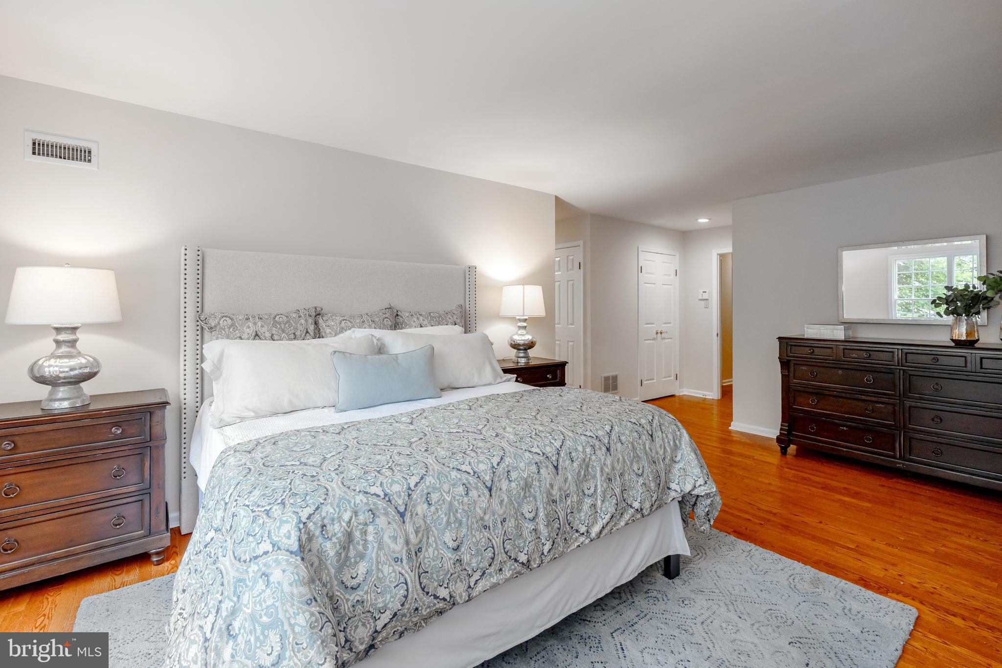 STURBRIDGE - Residential