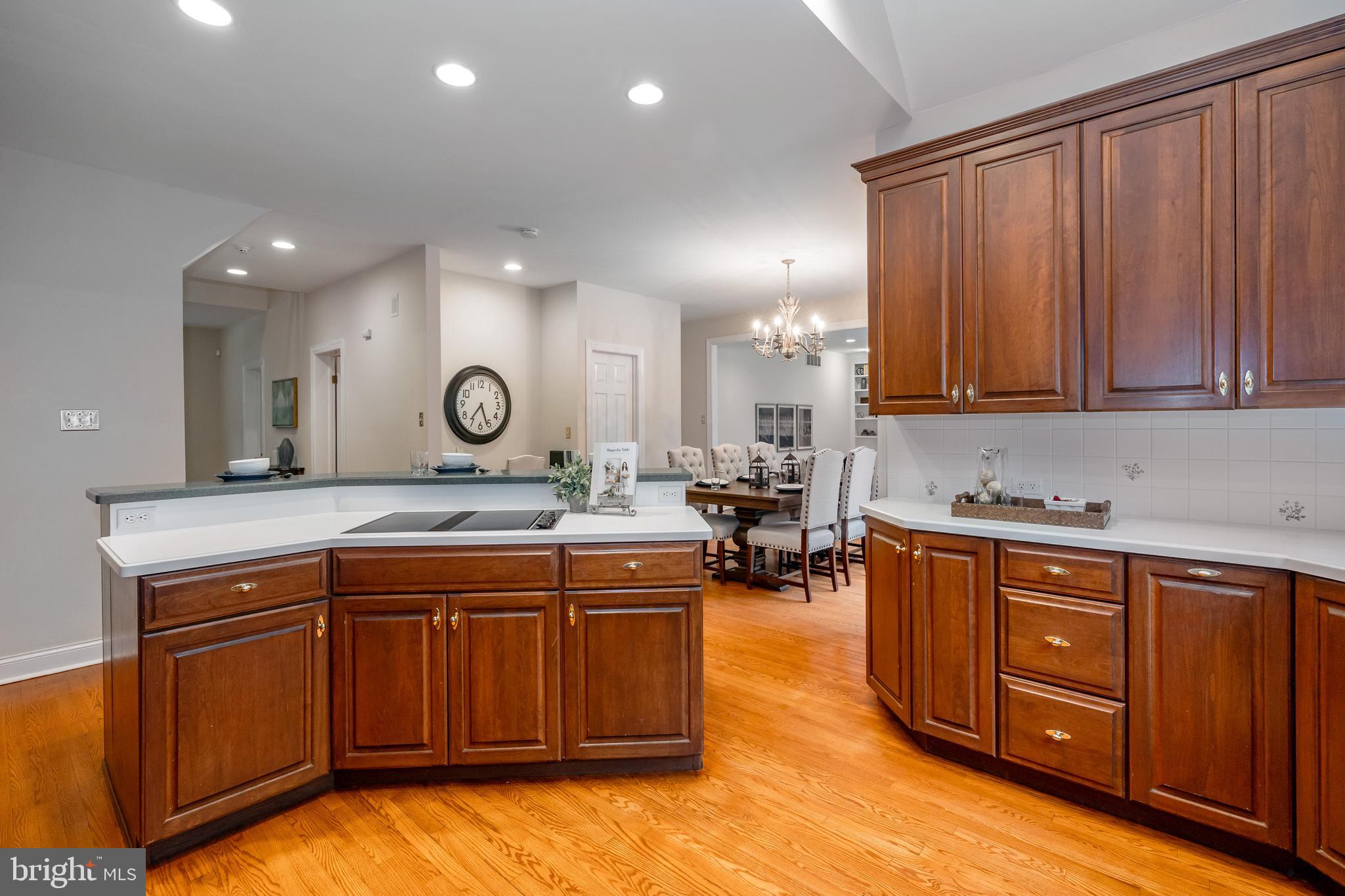 STURBRIDGE - Residential