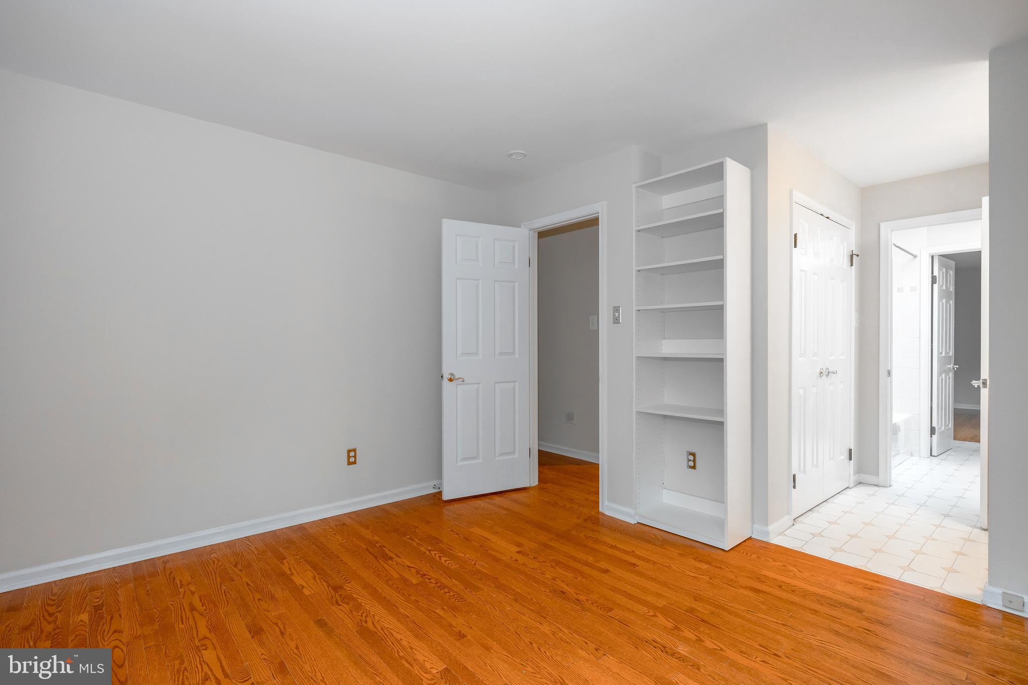 STURBRIDGE - Residential