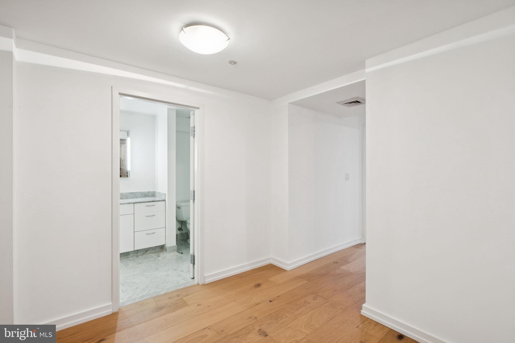 RITTENHOUSE SQUARE - Residential Lease