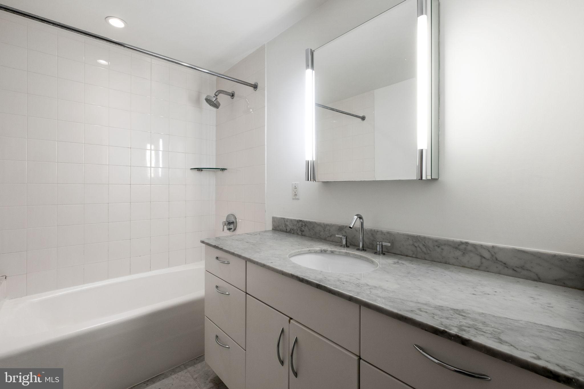 RITTENHOUSE SQUARE - Residential Lease