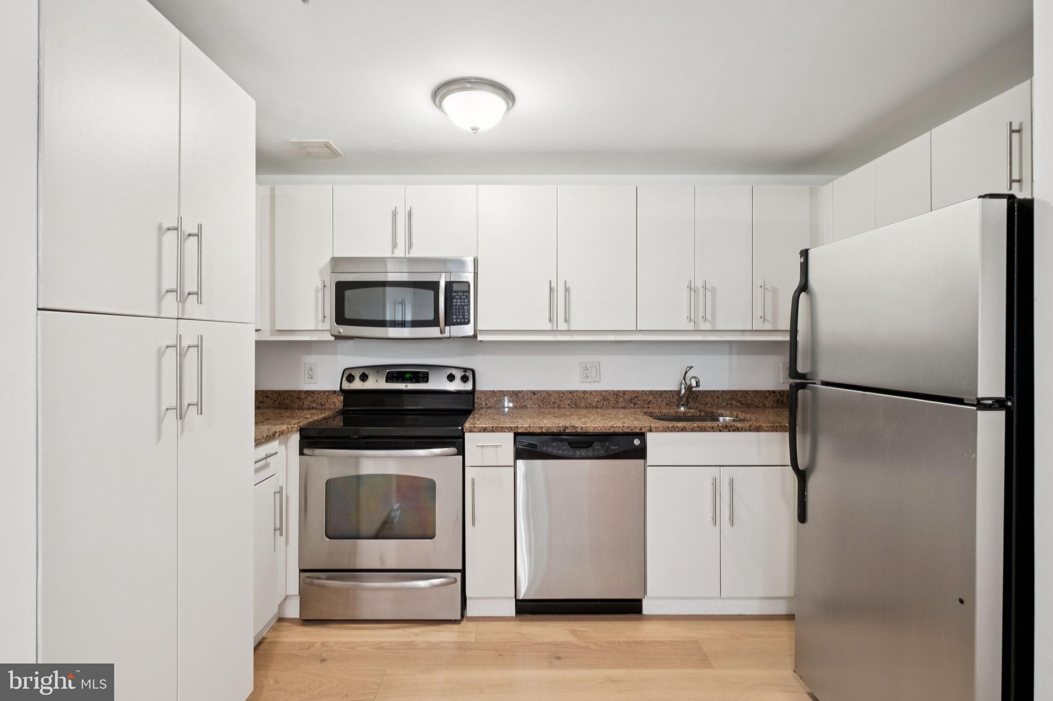 RITTENHOUSE SQUARE - Residential Lease