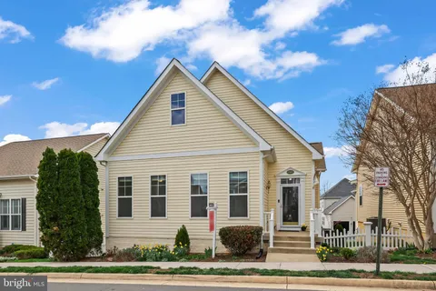 17446 Lethridge Circle, Round Hill, VA 20141 - MLS#: VALO2116692