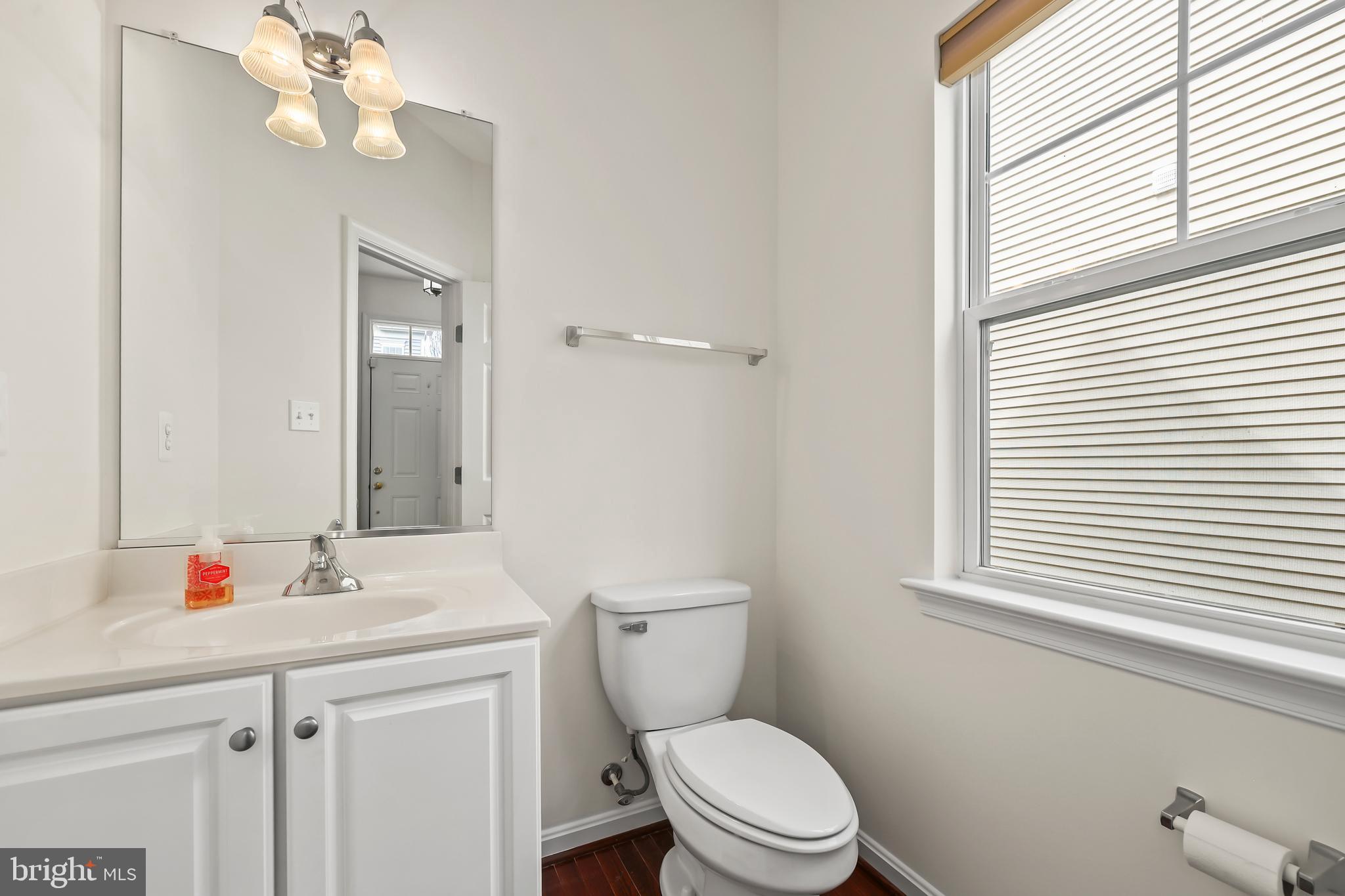 ROUND HILL - Residential