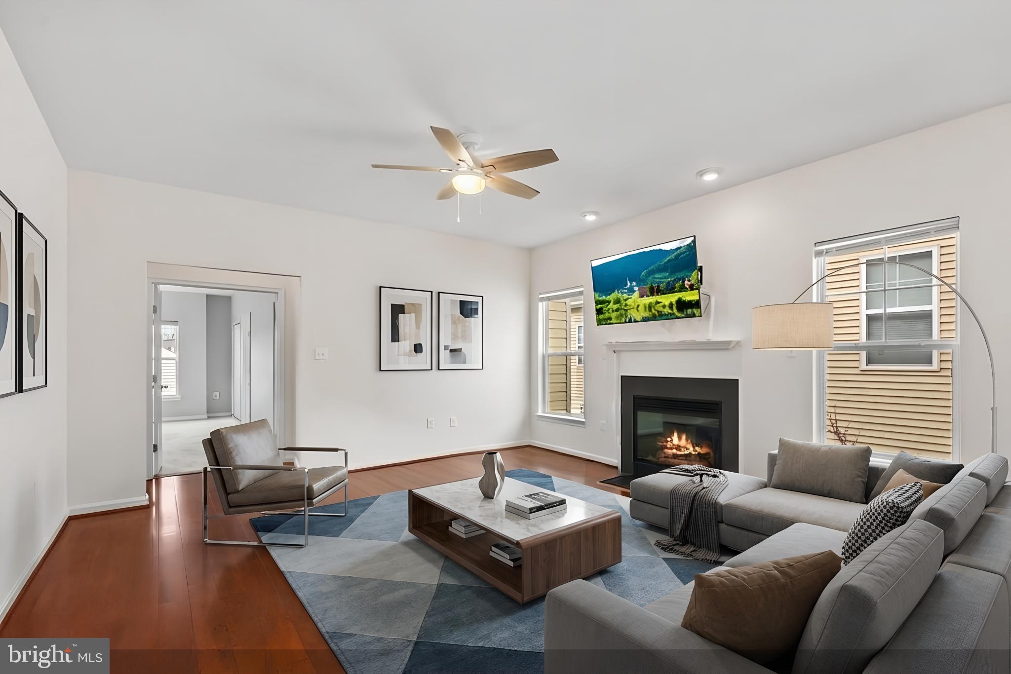 ROUND HILL - Residential