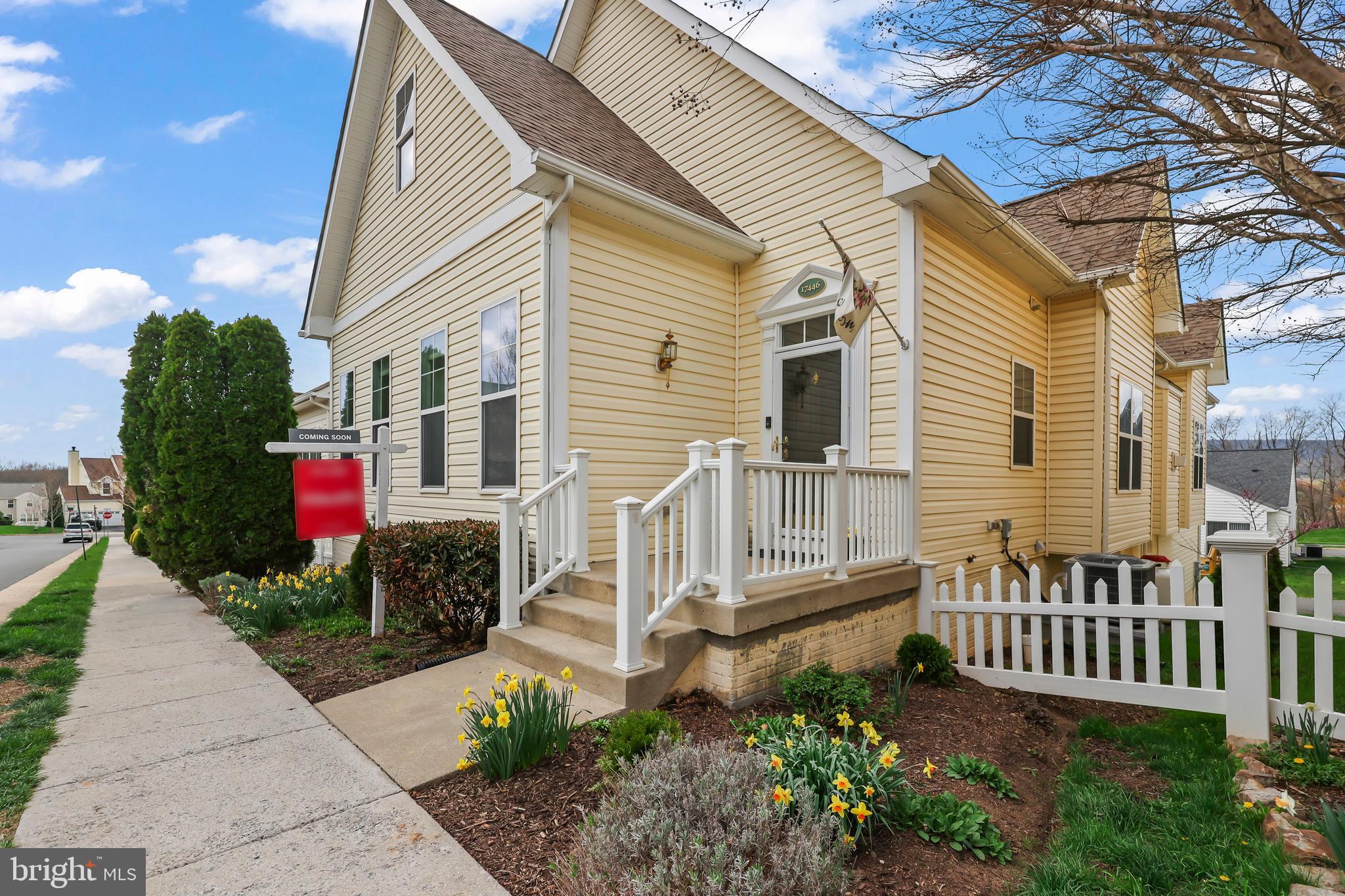 ROUND HILL - Residential