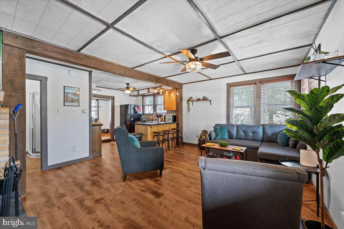 LAKE HARMONY - Residential