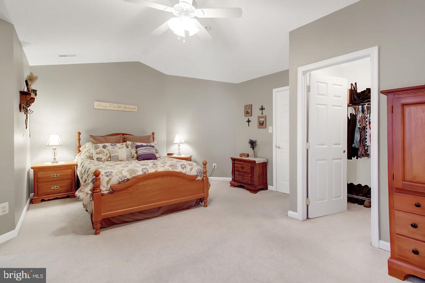 PEACEFIELDS - Residential