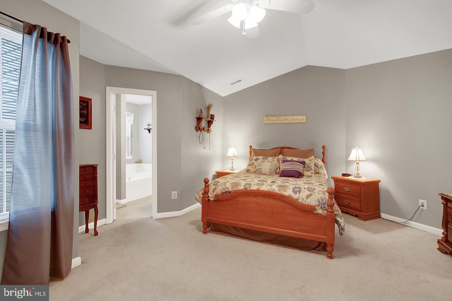 PEACEFIELDS - Residential