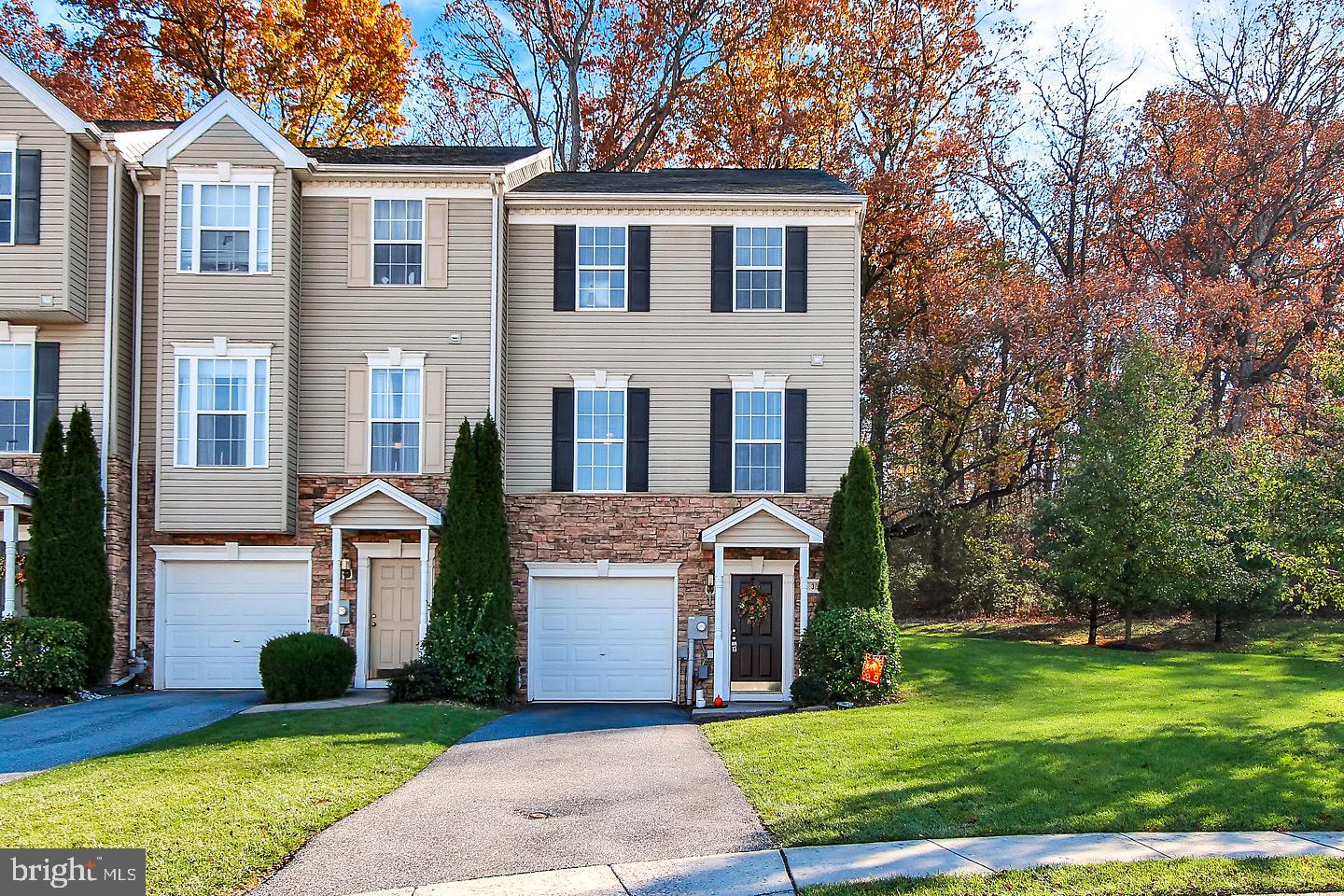 PEACEFIELDS - Residential