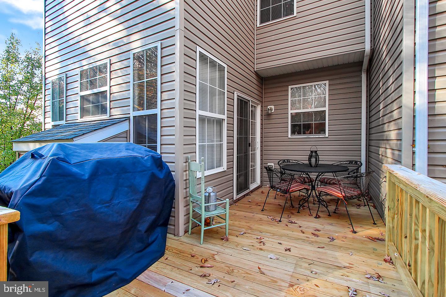 PEACEFIELDS - Residential