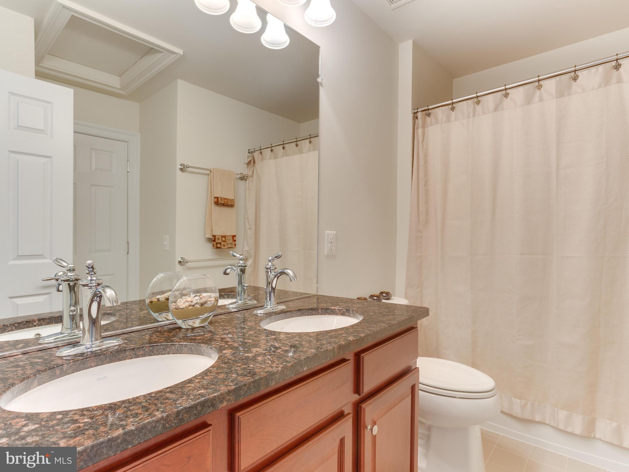 RED CEDAR - Residential