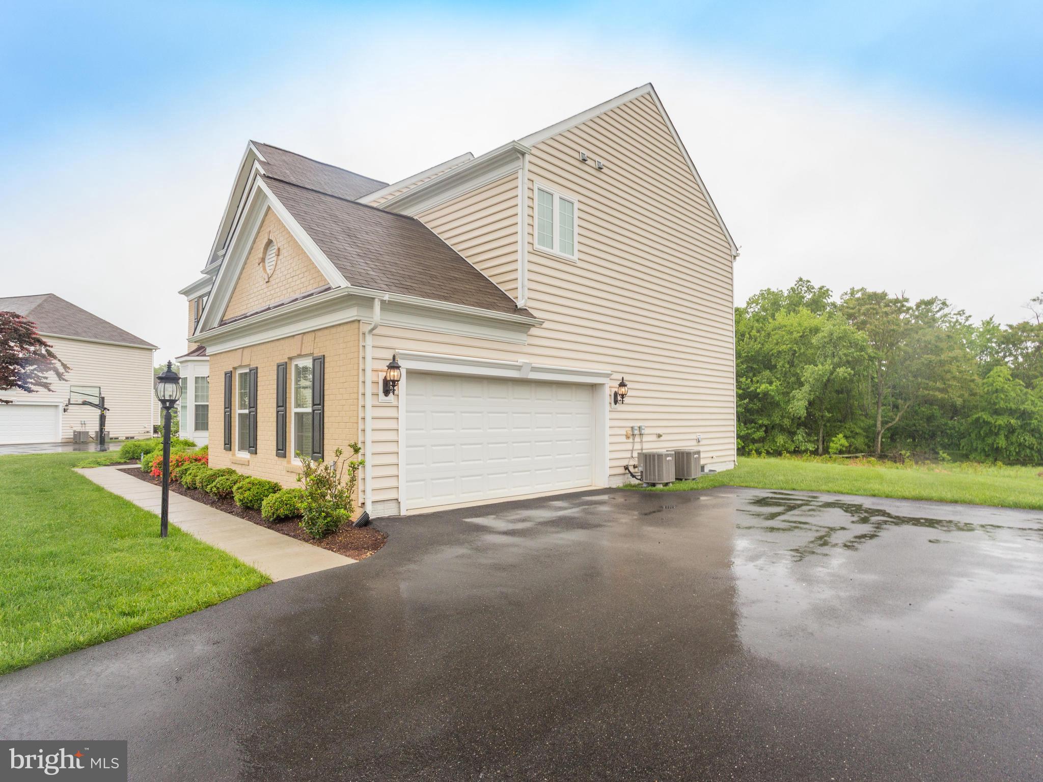 RED CEDAR - Residential