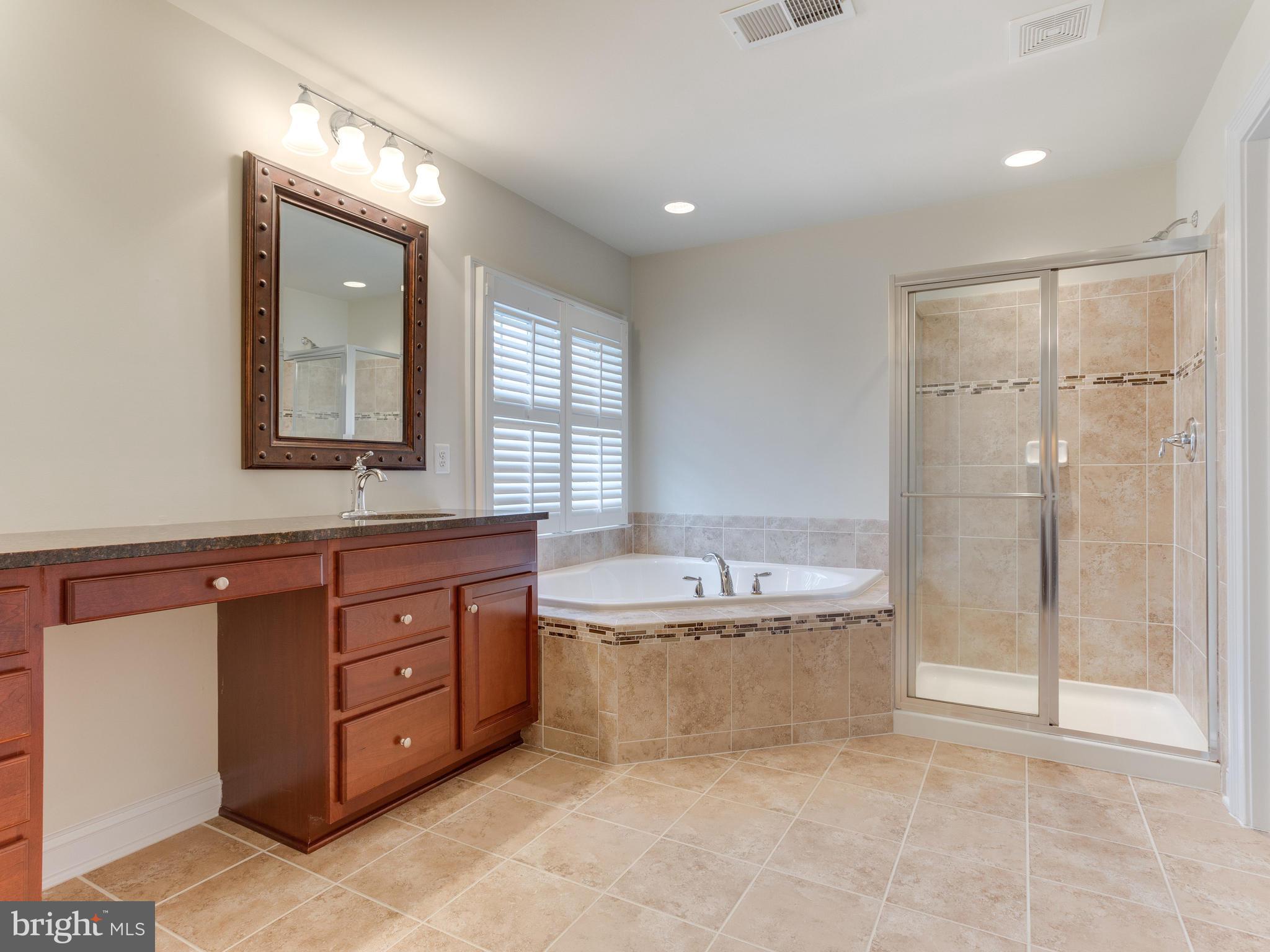 RED CEDAR - Residential