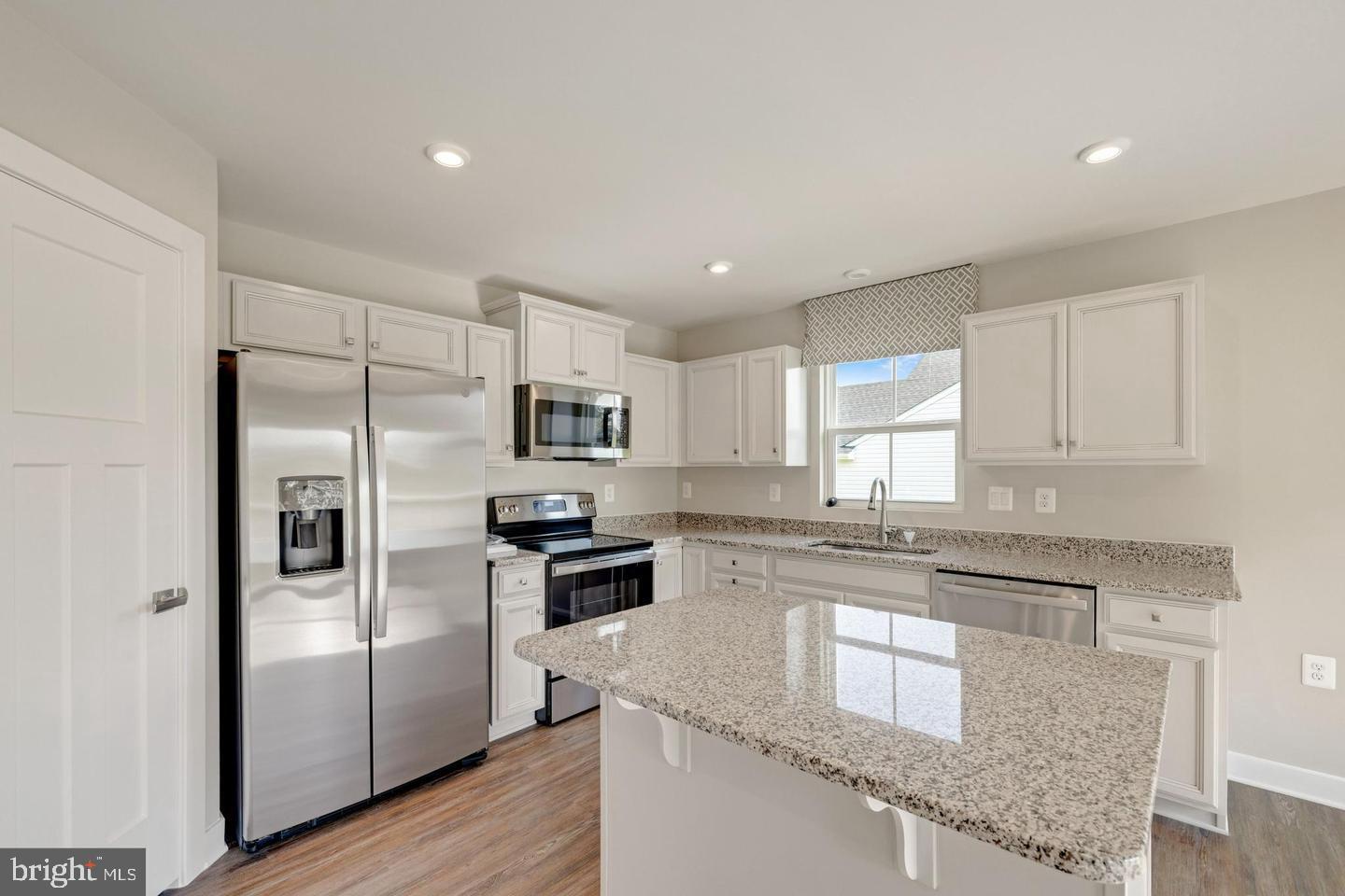 CARDINAL POINTE - Residential