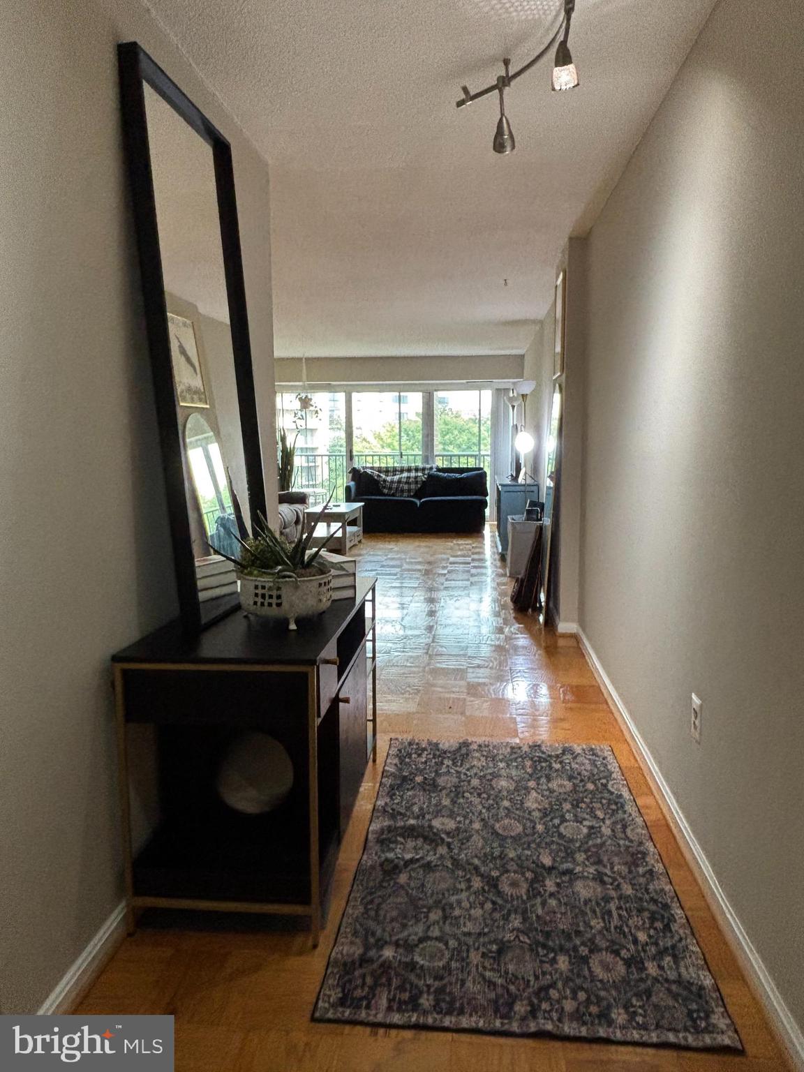 1300 ARMY NAVY DRIVE 816
