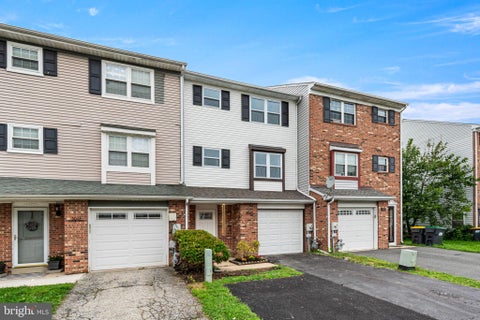 Townhouse For Sale - 3042 Greenshire Avenue<br/> New Castle County, CLAYMONT, DE 19703