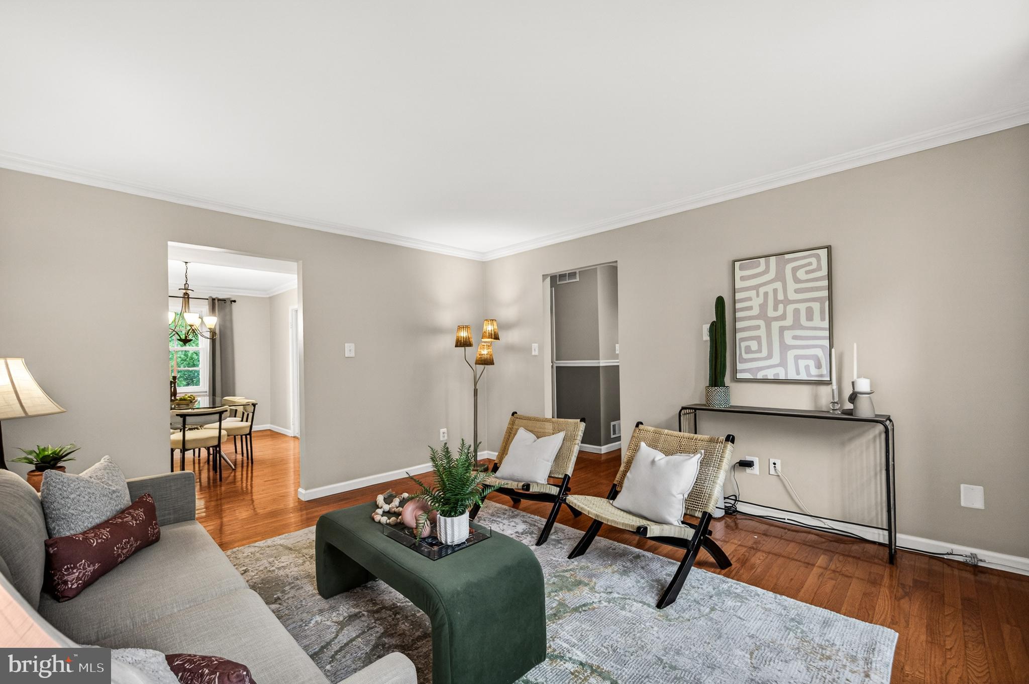 STRATHMEADE SQUARE - Residential