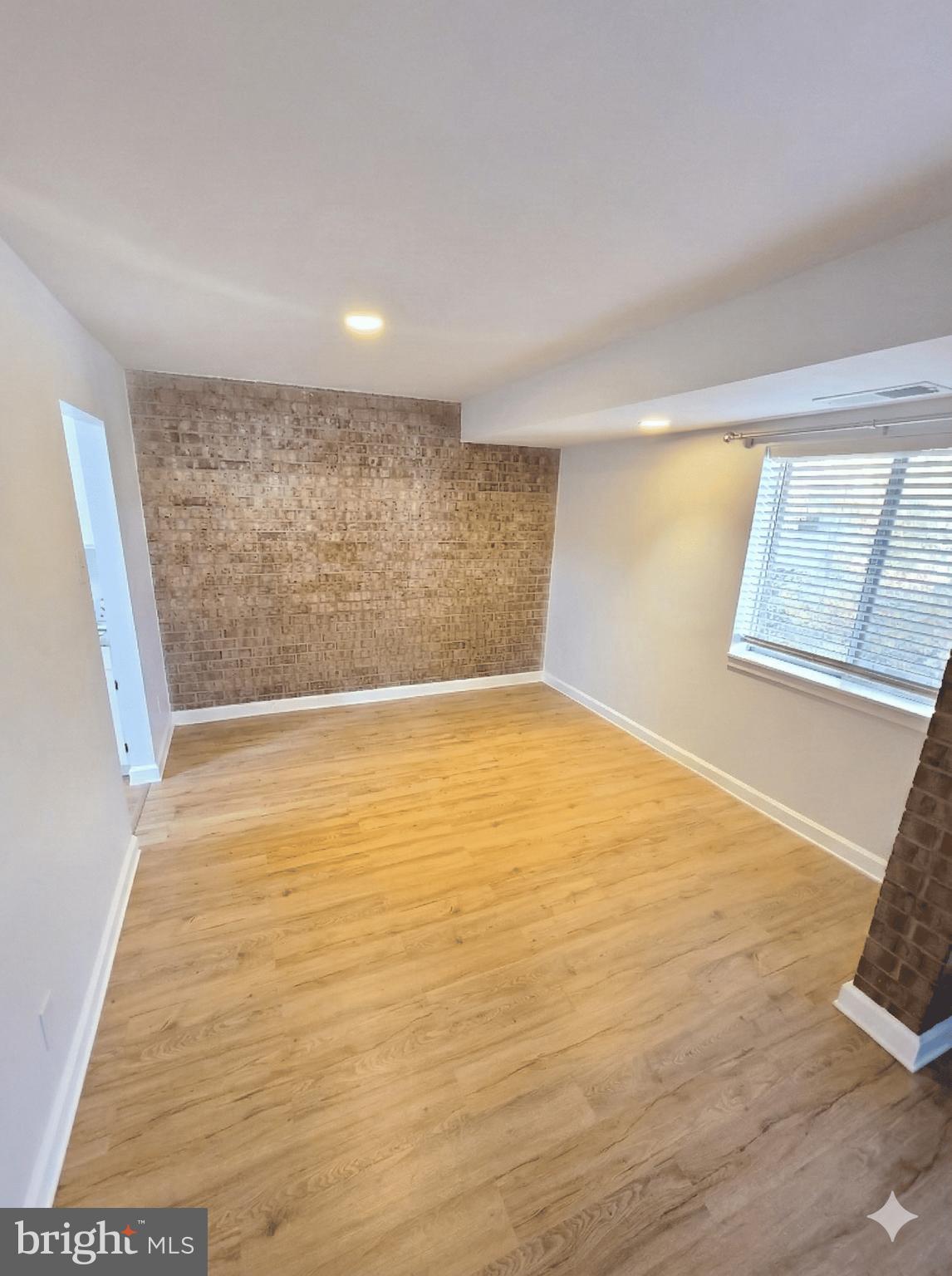 THOMAS CHOICE GARDENS - Residential Lease