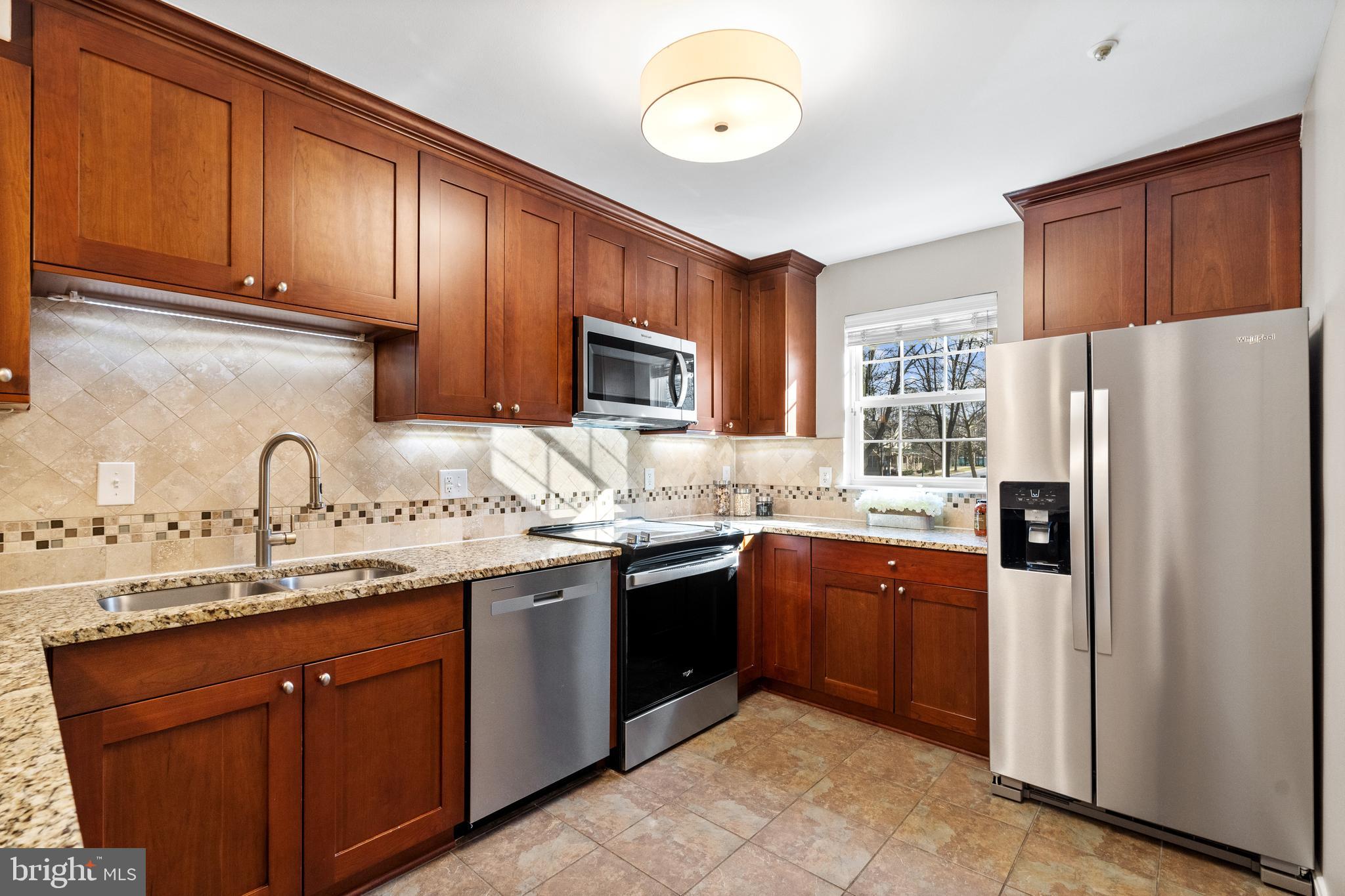 KENTLANDS RIDGE - Residential